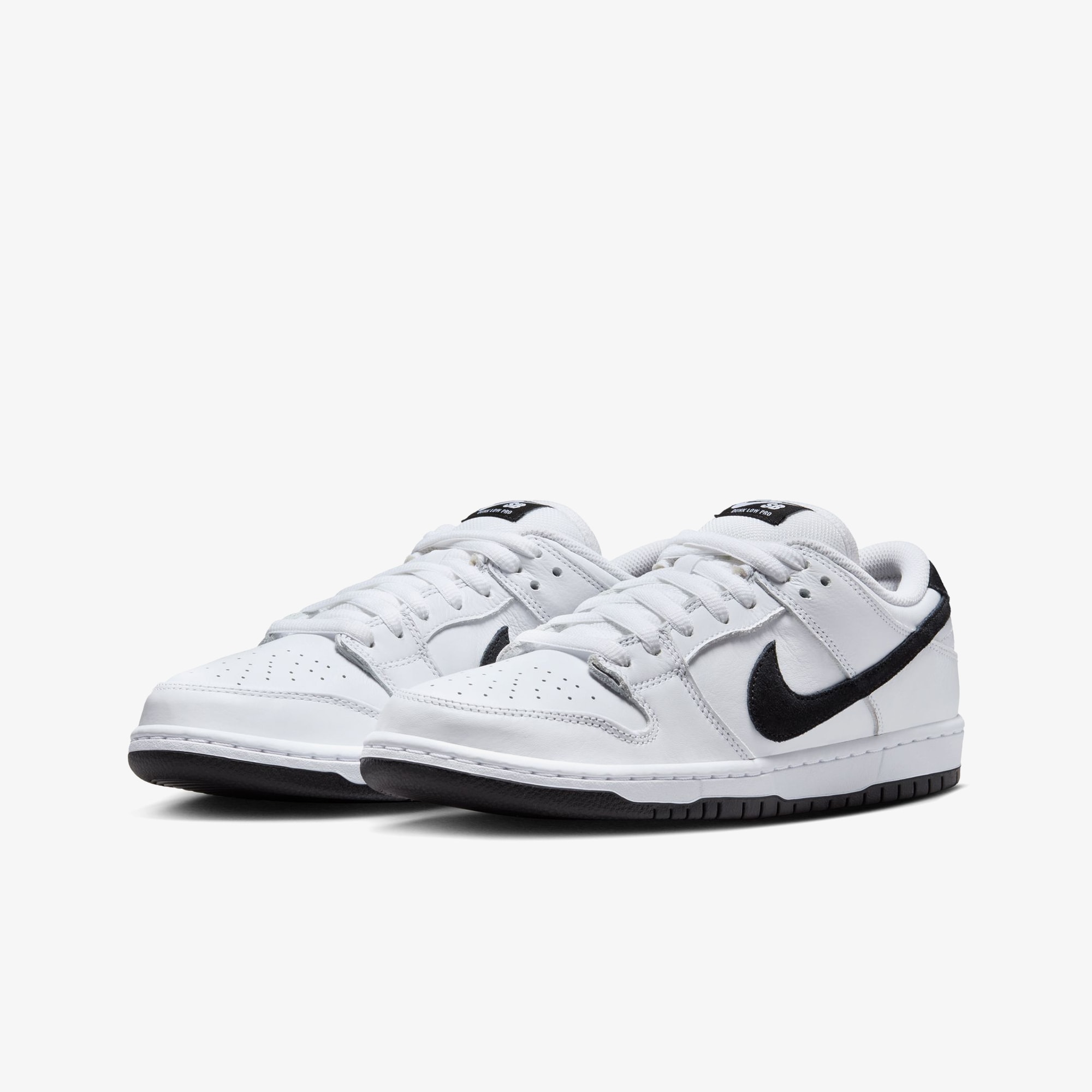 SB Dunk Low Pro 'White Black'