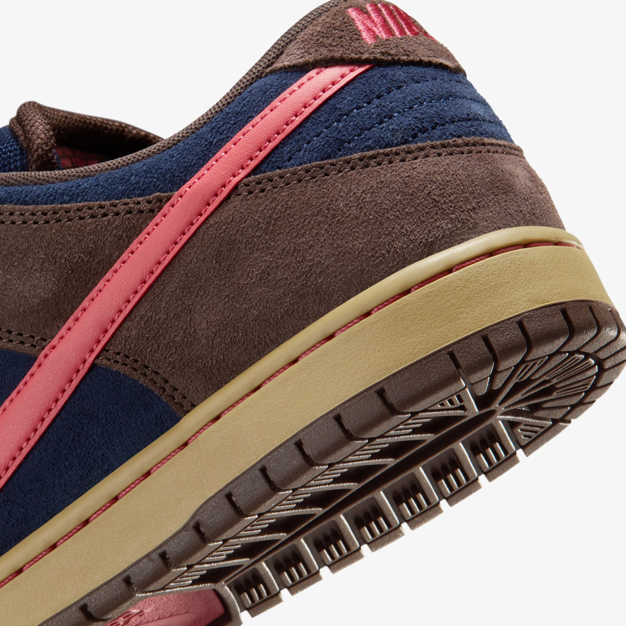 靴 nike sb dunk low pro baroque brown 25.5 Nike SB Dunk Low Pro 'Baroque Brown Adobe' - WUNDER