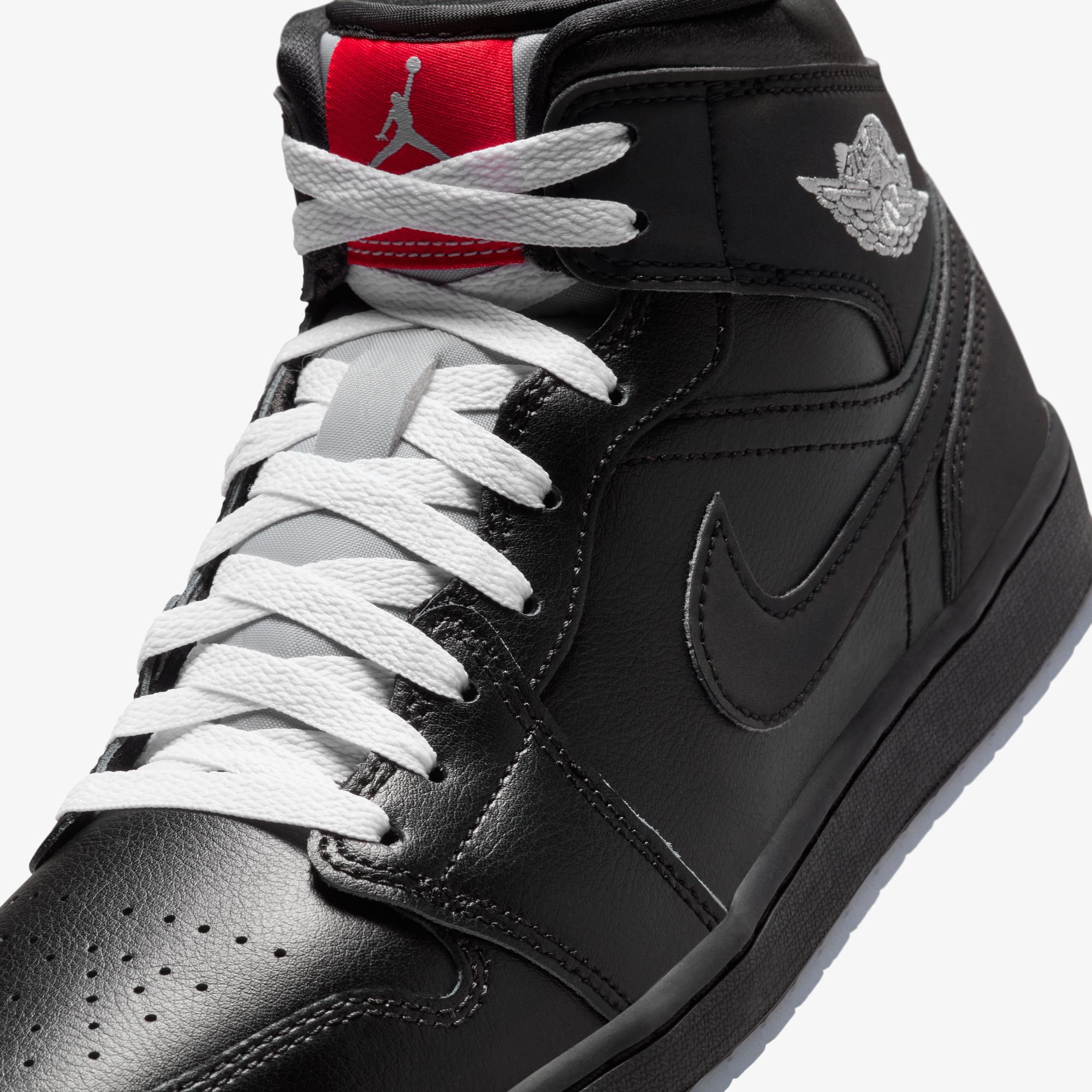 Air Jordan 1 Mid SE 'Black Metallic Reimagined'