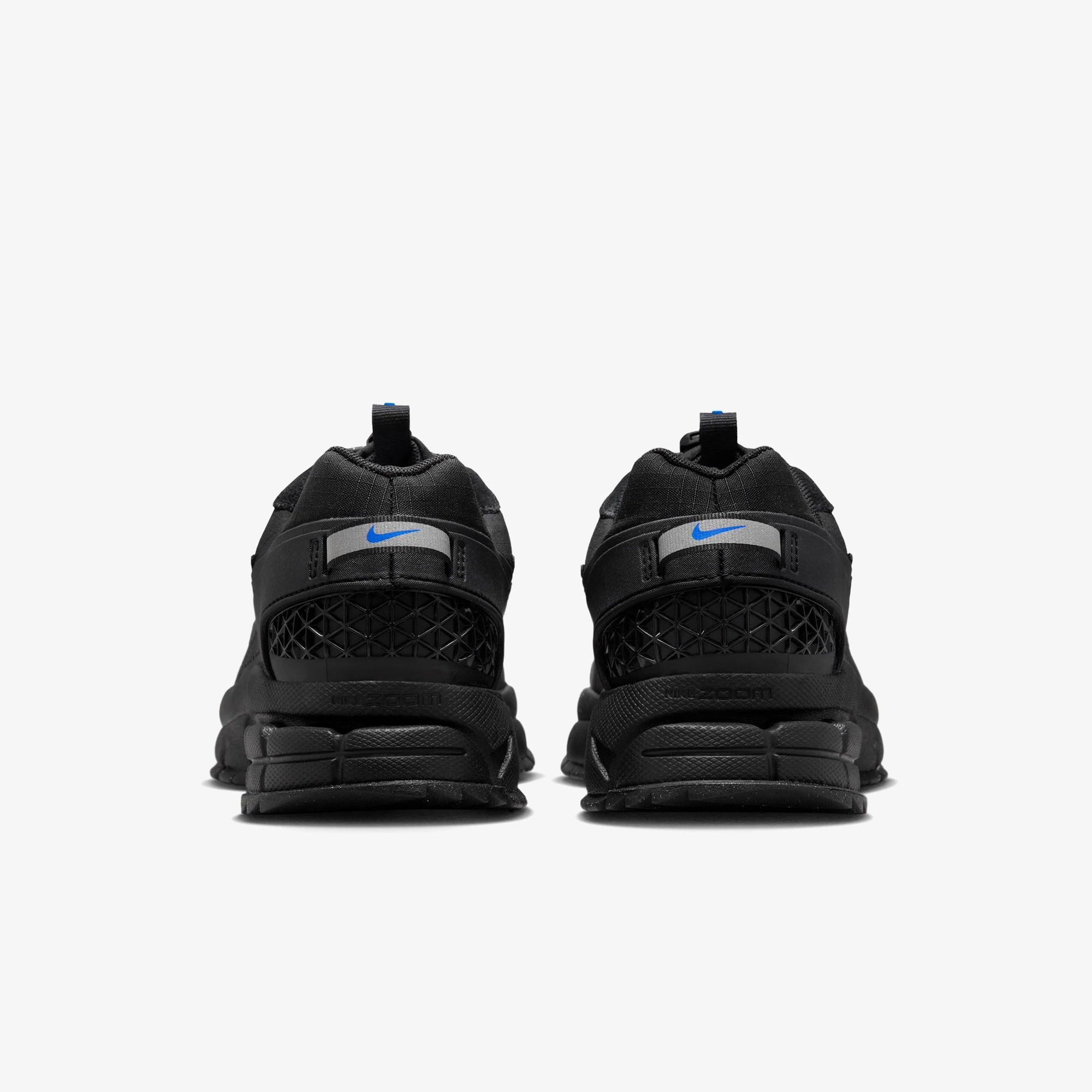 Zoom Vomero Roam 'Triple Black' (W)