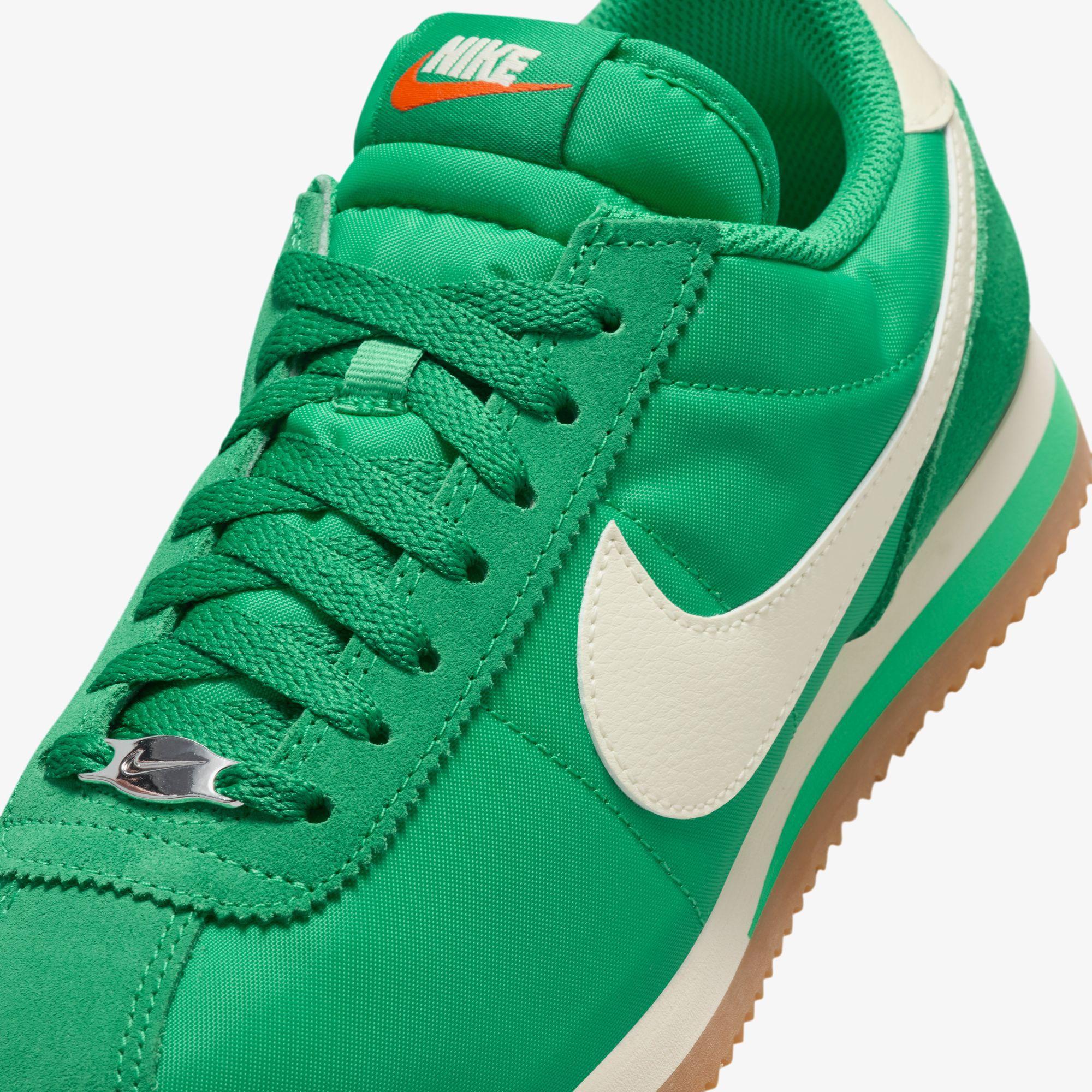 Cortez Textile 'Stadium Green'