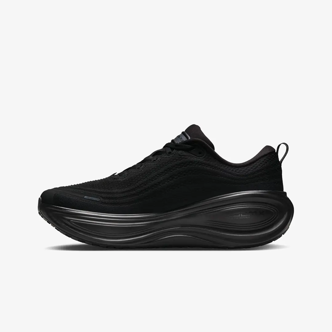 靴 Nike Vomero Premium Black Nike Vomero Plus 'Black' - WUNDER