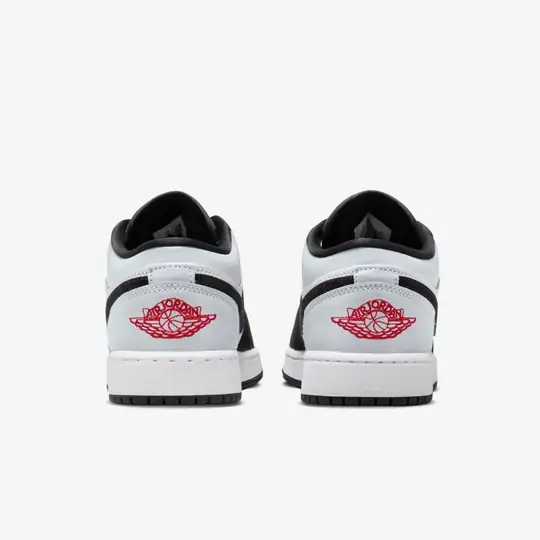 Air Jordan 1 Low SE 'Panda Toe' (GS) - Görsel 5