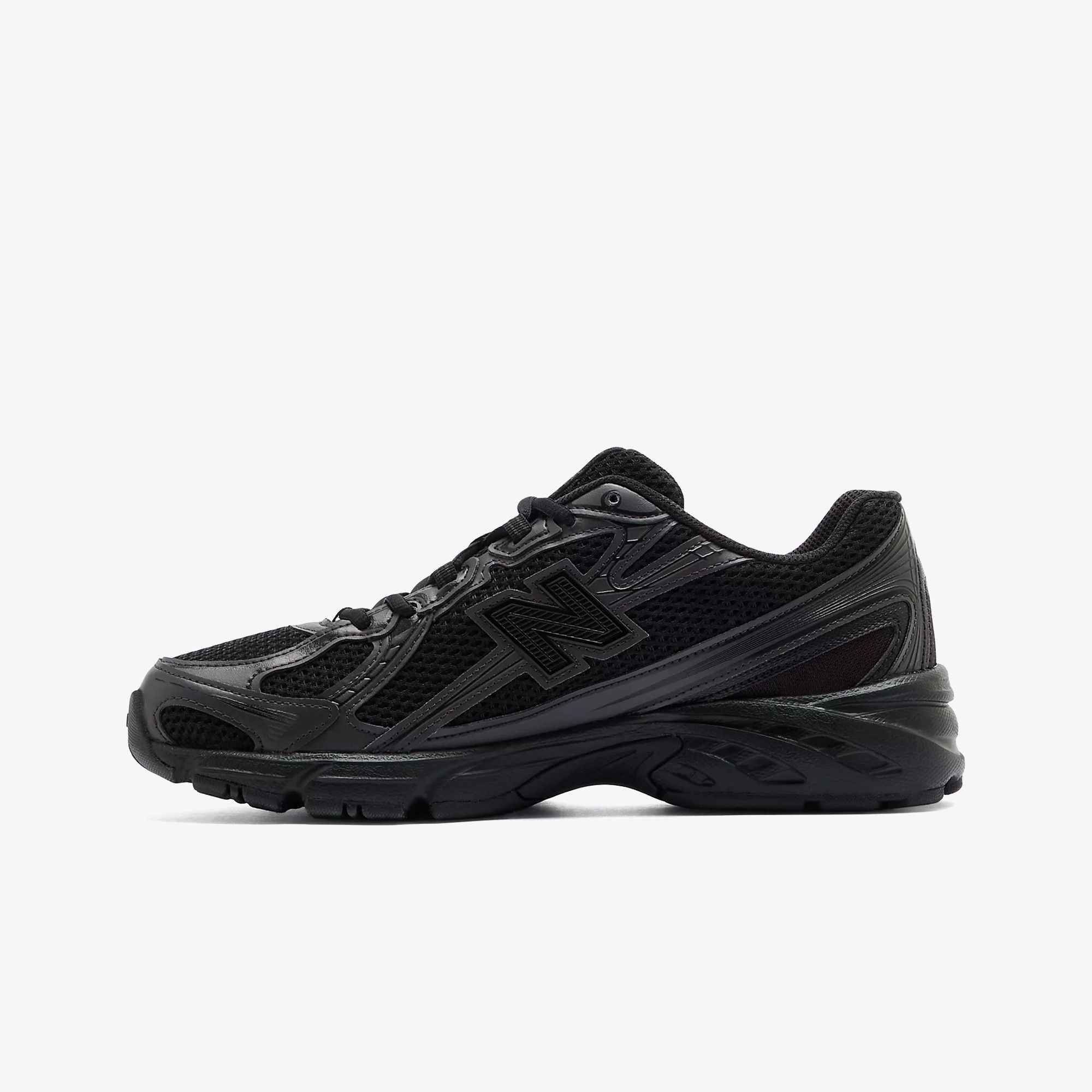 740 'Triple Black'