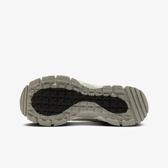 Zoom Vomero Roam Winterized 'Summit White' - Görsel 10