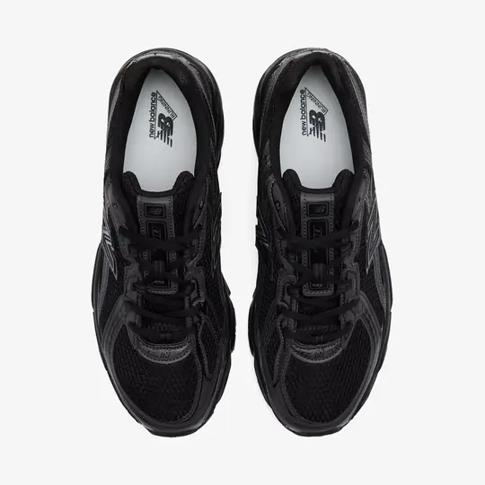 740 'Triple Black' - Görsel 7