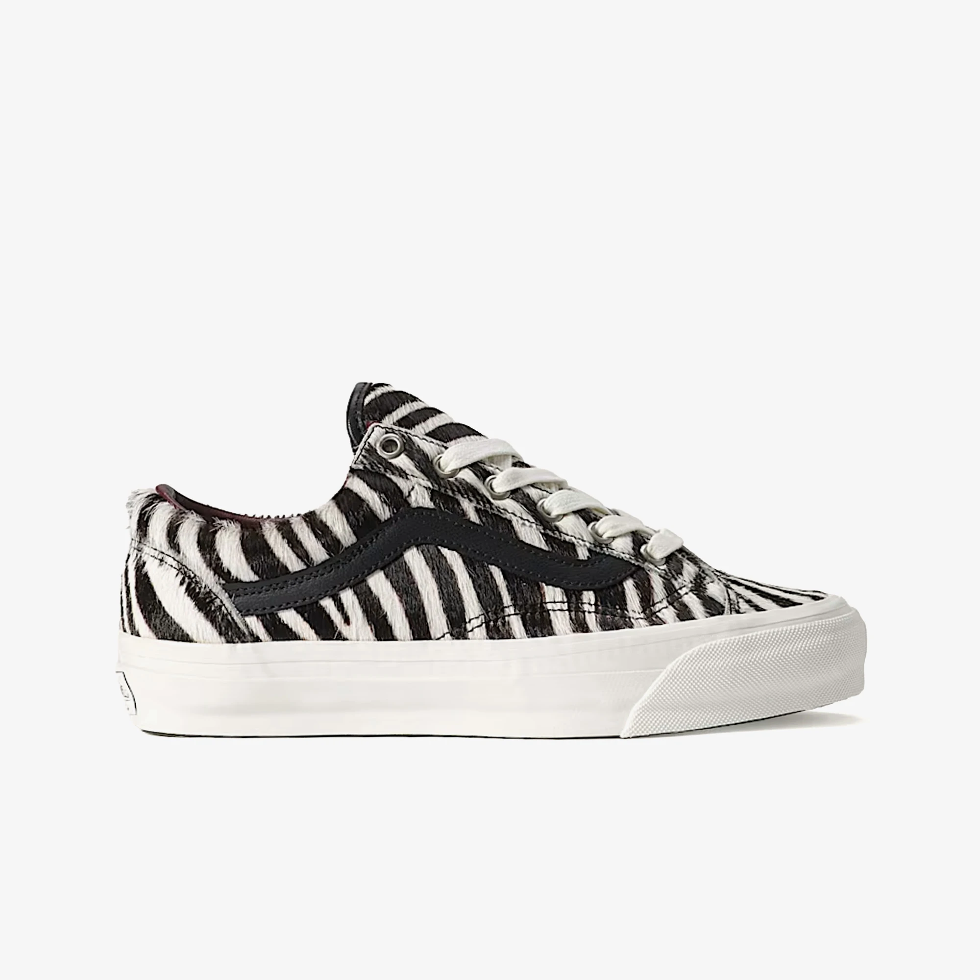 Vans LX Old Skool 36 'Zebra' (W) - WUNDER