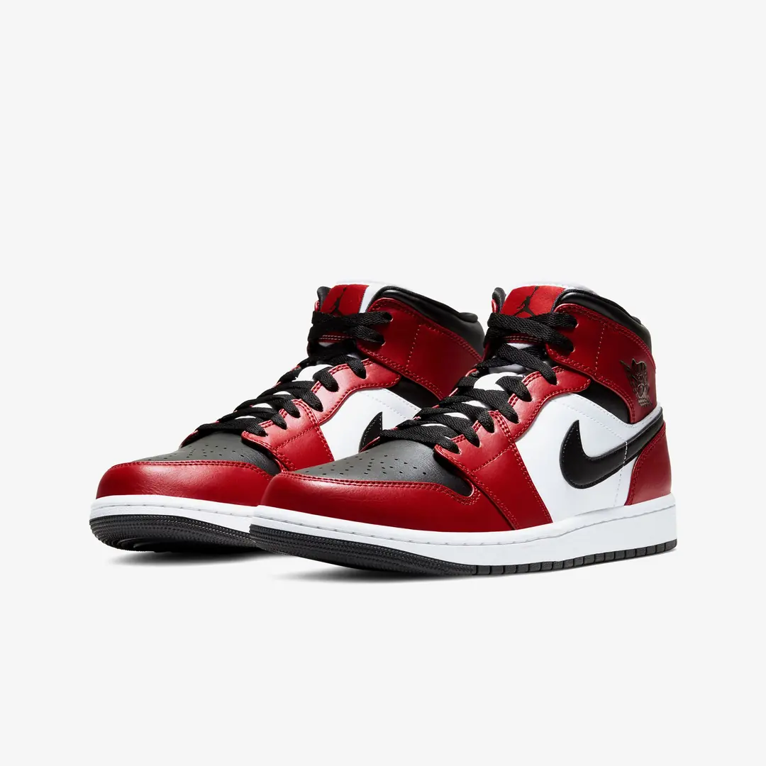 Air Jordan 1 Mid 'Chicago Toe' - WUNDER