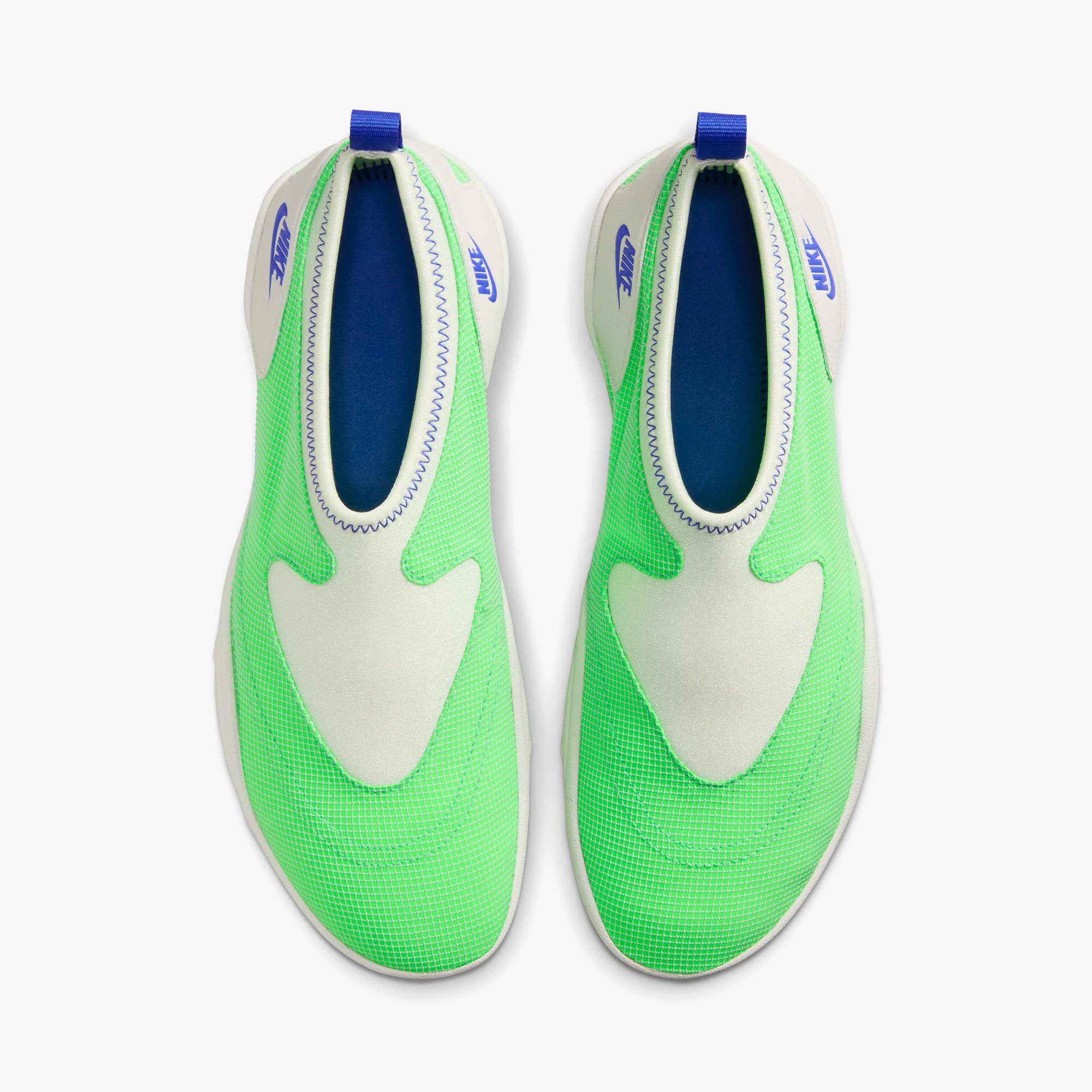 Aqua Turf 'Green Strike'