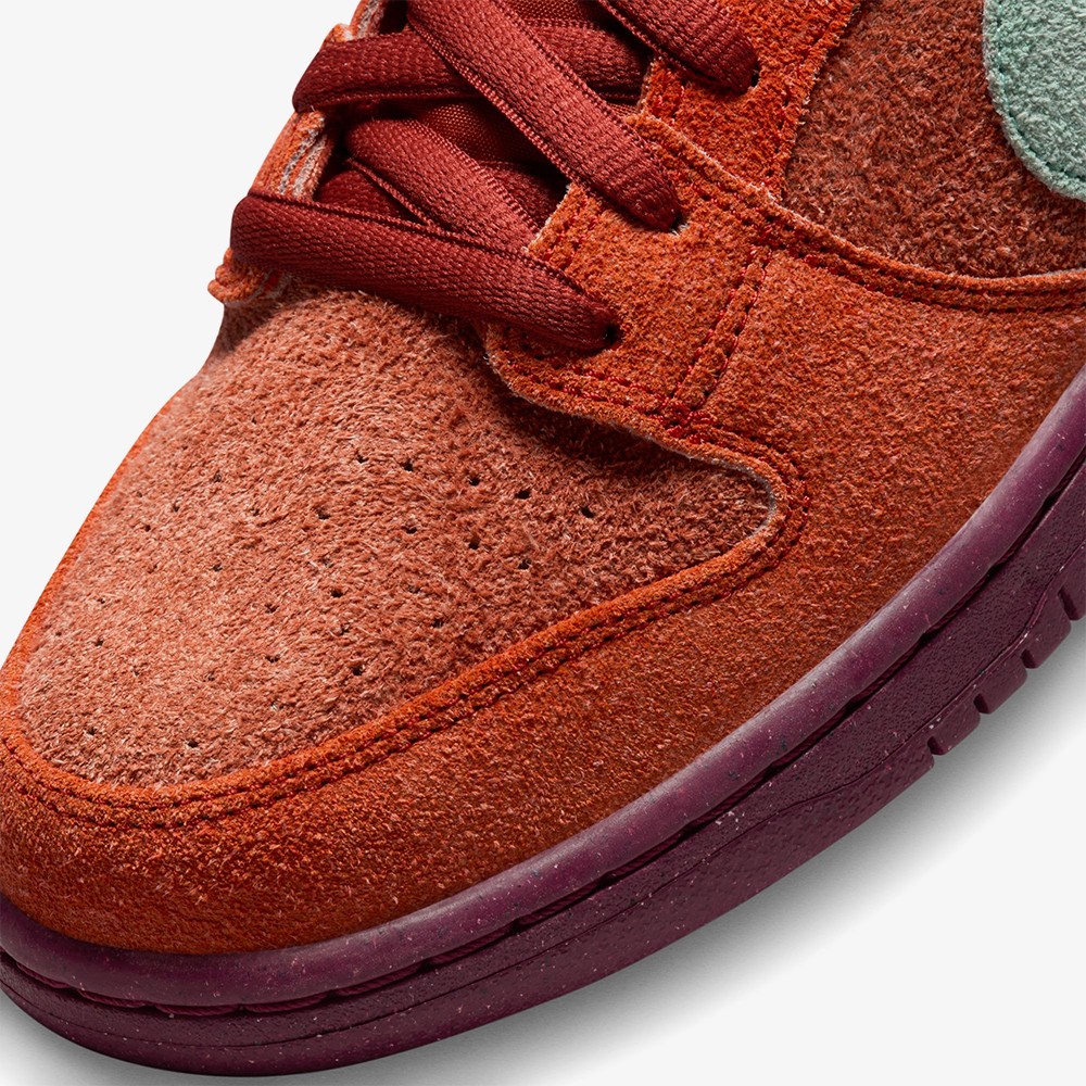 Dunk Low SB 'Mystic Red Rosewood'