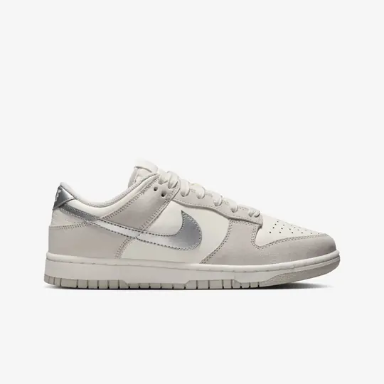 Dunk Low 'Silver Swoosh' - Görsel 2