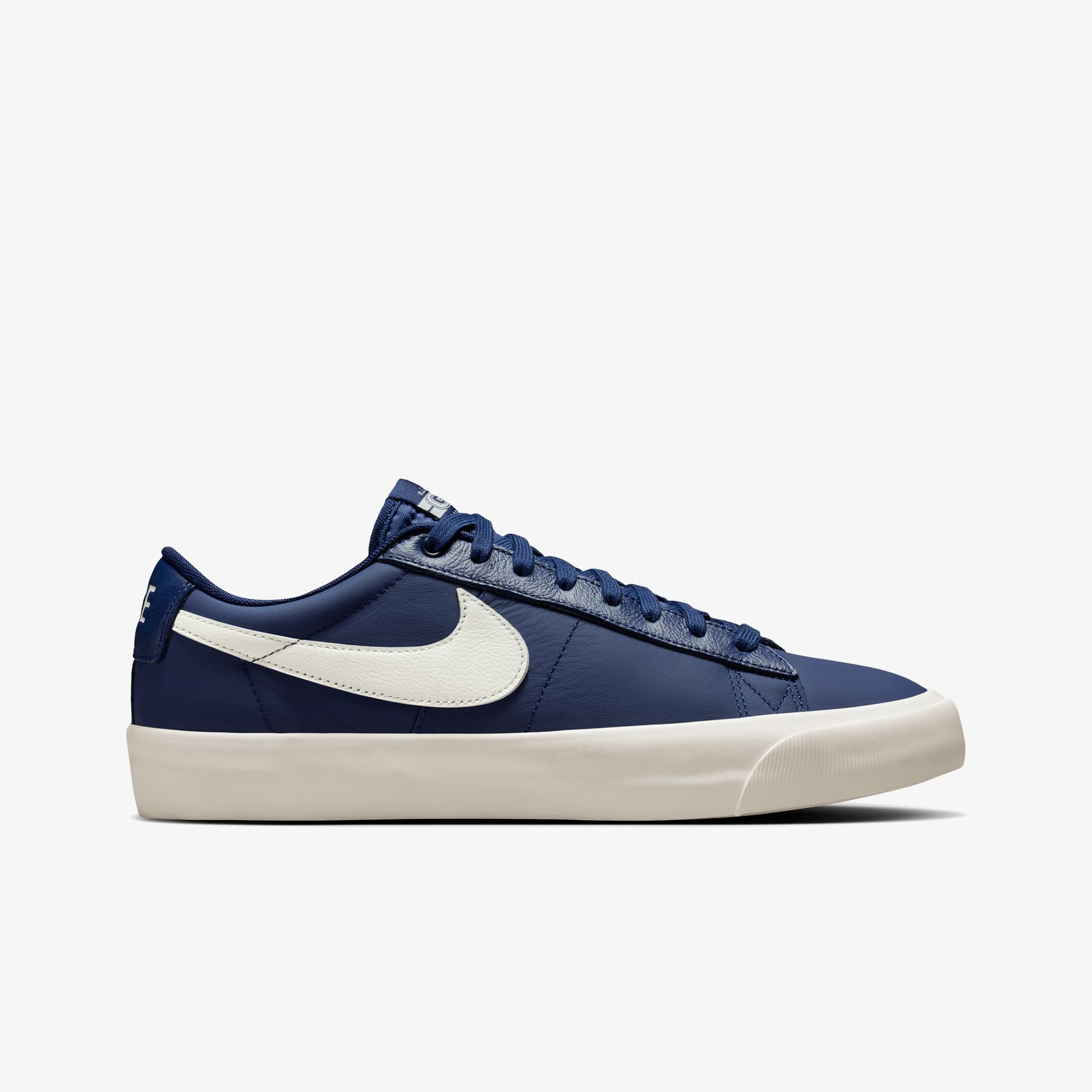 Nike SB Blazer Low Pro GT 'Blue Void'