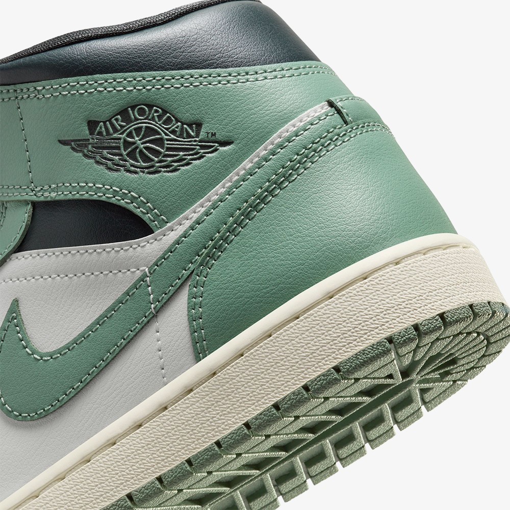 Jordan 1 Mid 'Jade Smoke' (W)