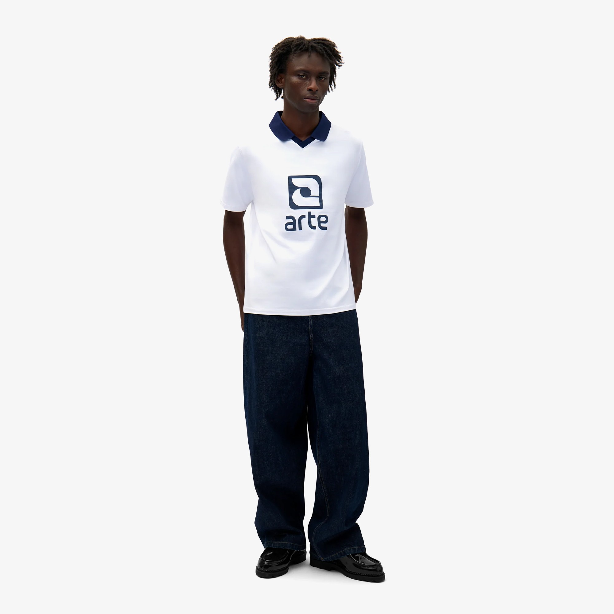 Logo Collar T-Shirt 'White & Navy'