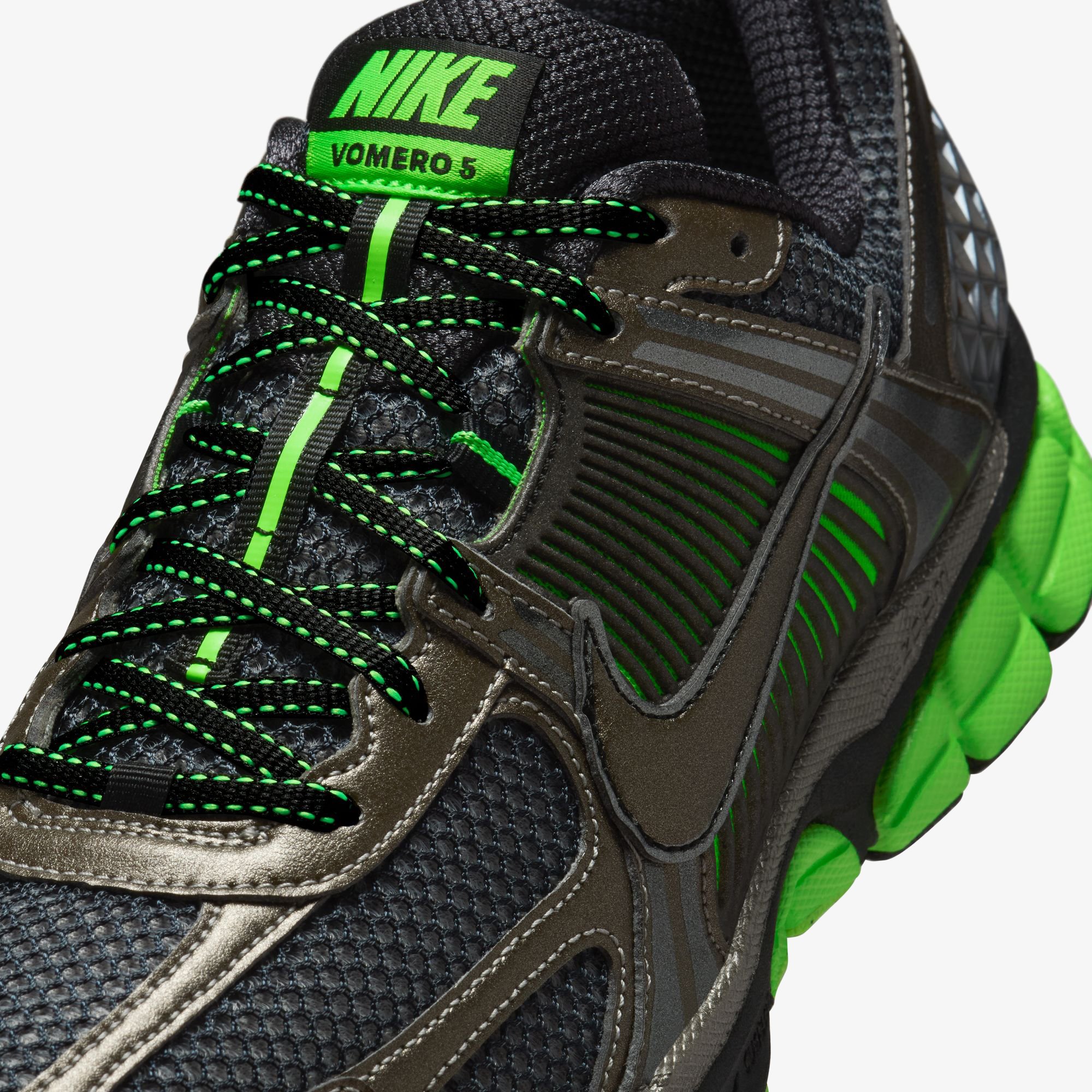 Vomero 5 'Metallic Pewter Green Strike'