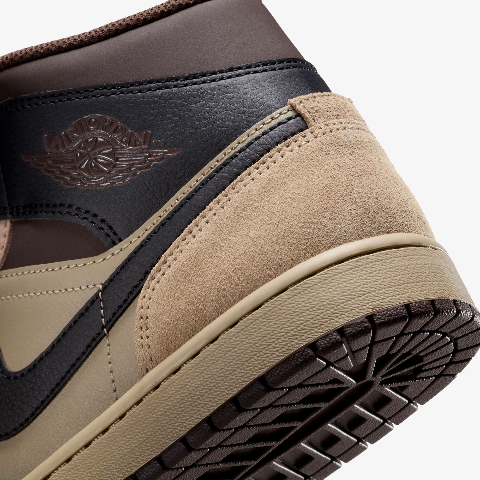 Air Jordan 1 Mid 'Khaki Baroque Brown'