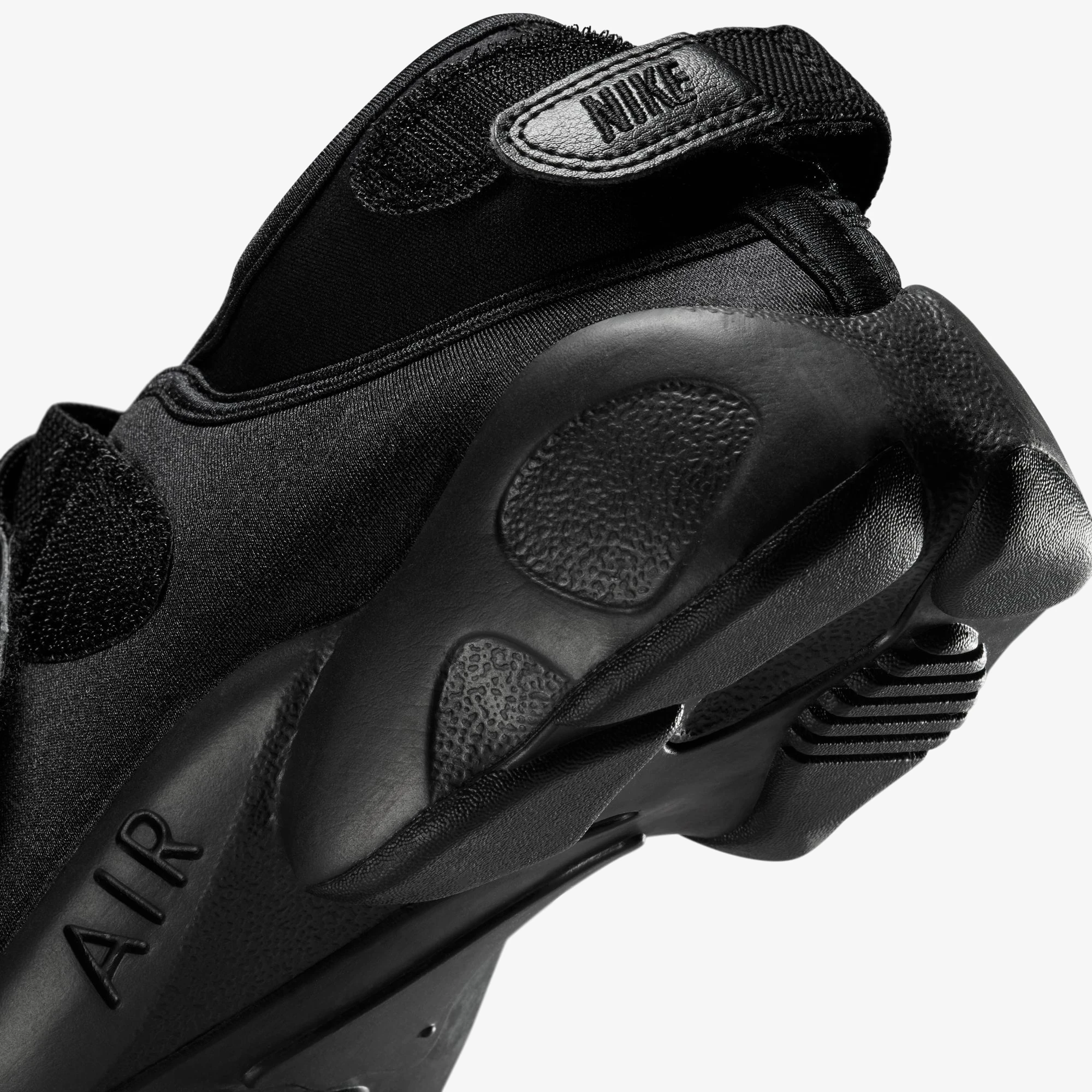 Nike Air Rift 'Triple Black Satin' (W) - WUNDER