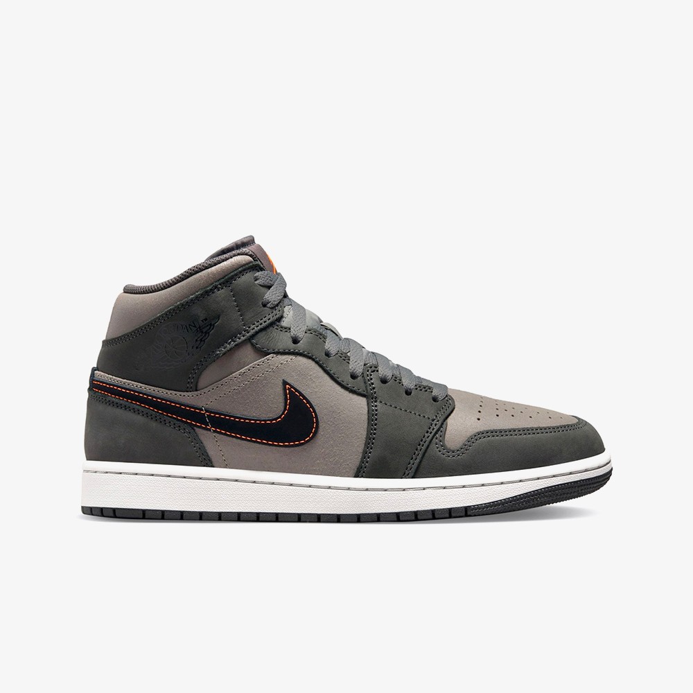 Air Jordan 1 Mid SE 'Night Stadium'