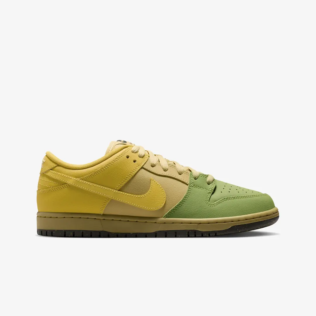 Nike SB Dunk Low Pro 'Saffron Quartz' - WUNDER
