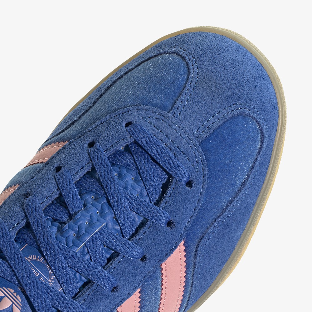 Gazelle Indoor 'Blue/Semi Pink Spark' (W)