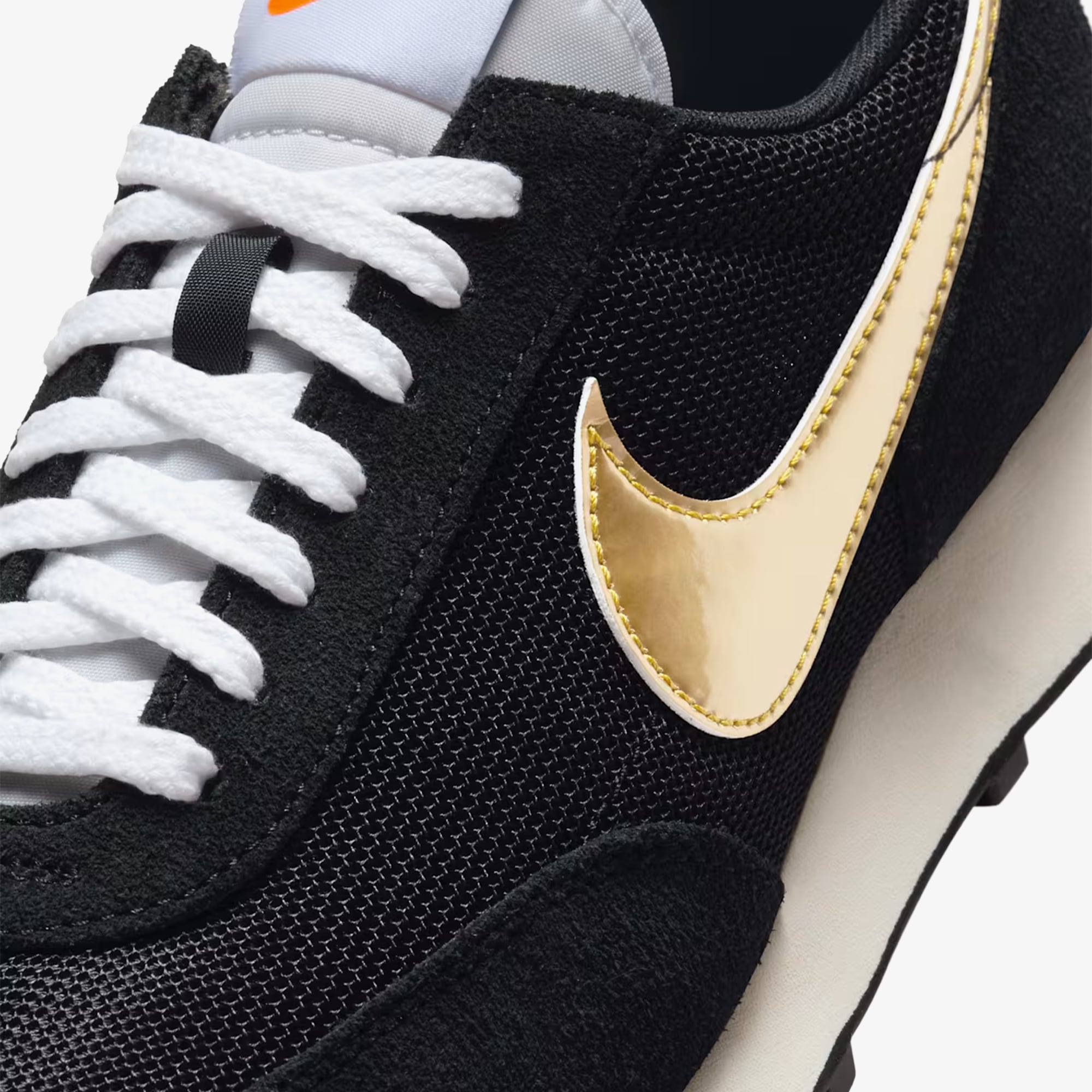 Daybreak SP 'Black and Metallic Gold'