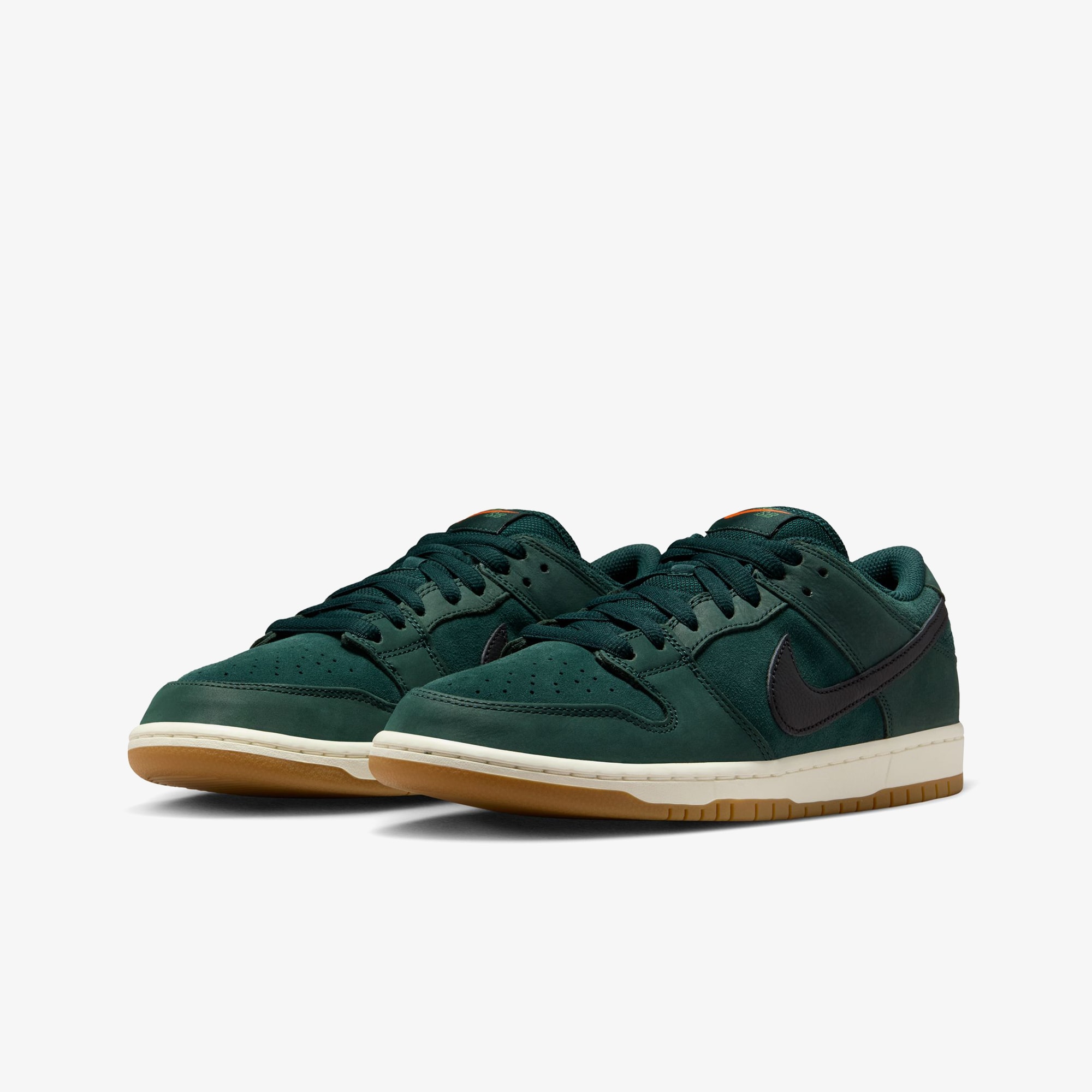 SB Dunk Low 'Deep Fir'
