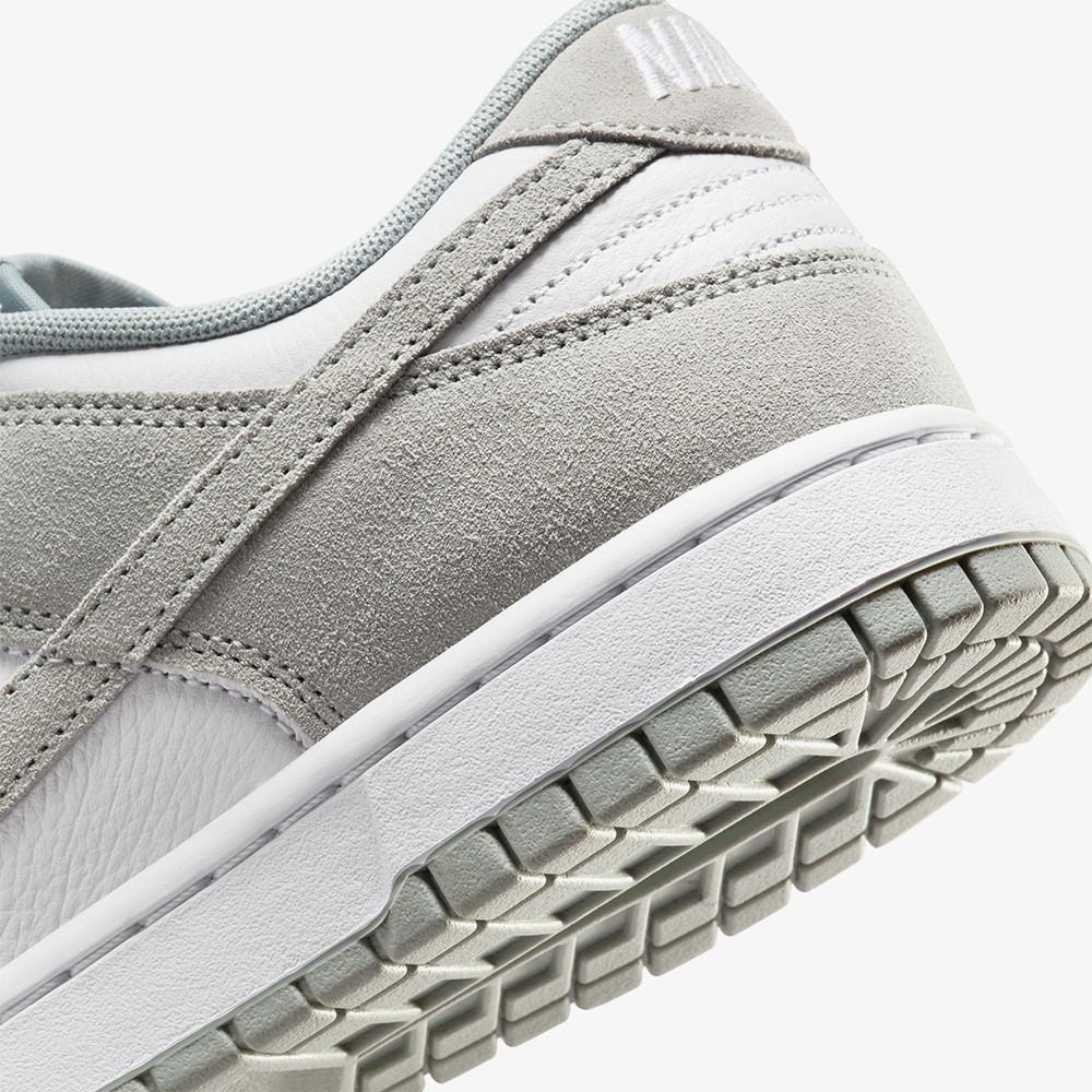 Dunk Low SE White 'Light Pumice'