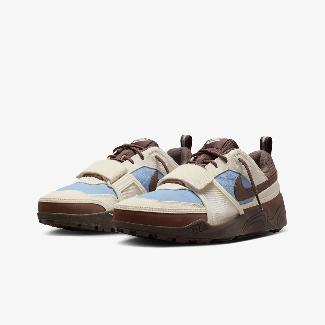 Travis Scott × Nike Zoom Field Jaxx Nike Zoom Field Jaxx x Travis Scott 'Leche Blue' - WUNDER