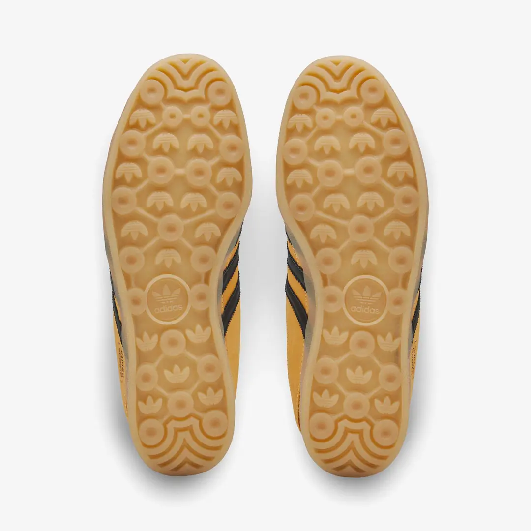 Bad Bunny x adidas Gazelle 'Solar Gold' görsel 3