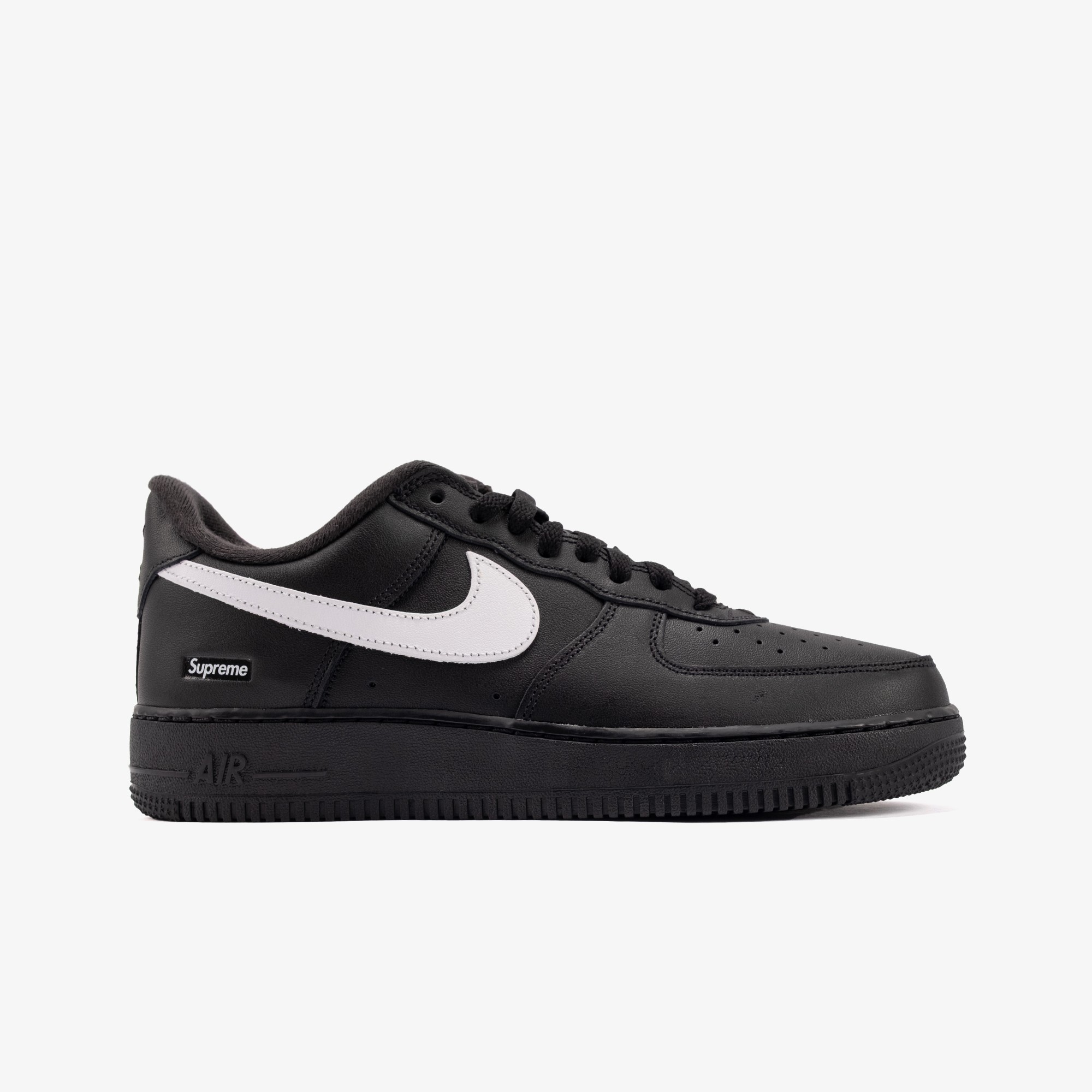 Nike x Supreme Air Force 1 Low 'Black White'