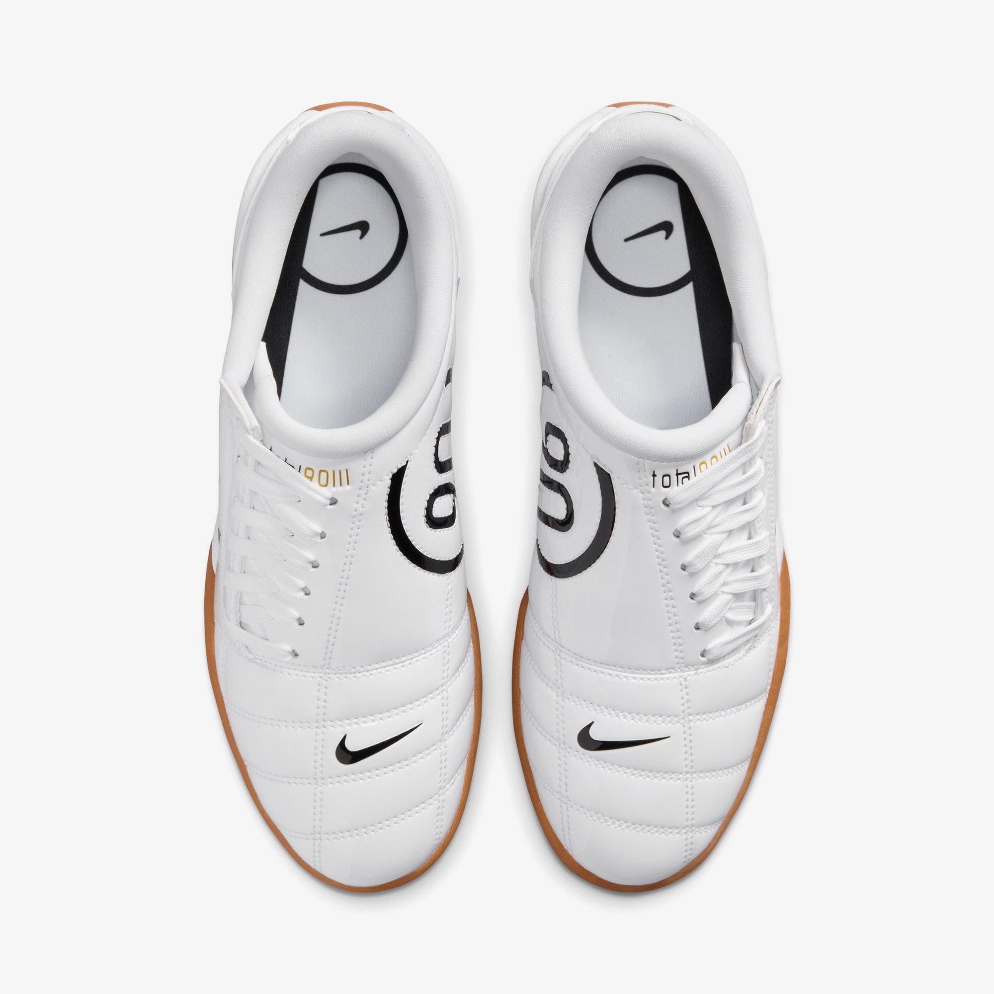 Total 90 3 'Patent White Black' (W)
