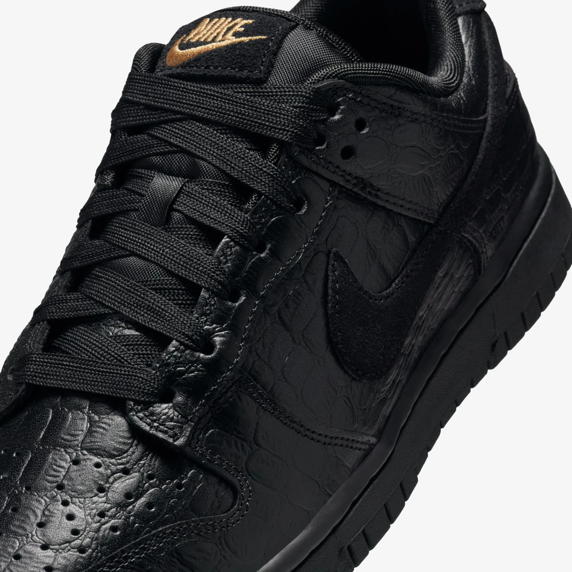 Dunk Low 'Black Croc Skin' (W)