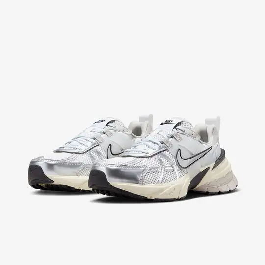 V2K Run 'Summit White' (W) - Görsel 4