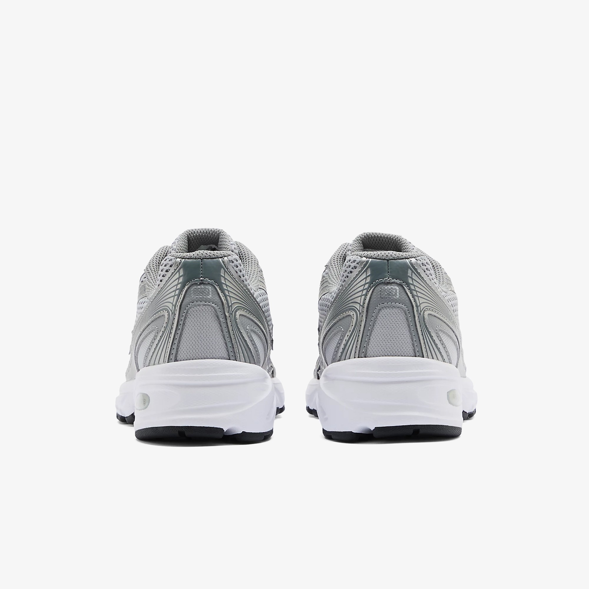 740v2 'Silver Castlerock'