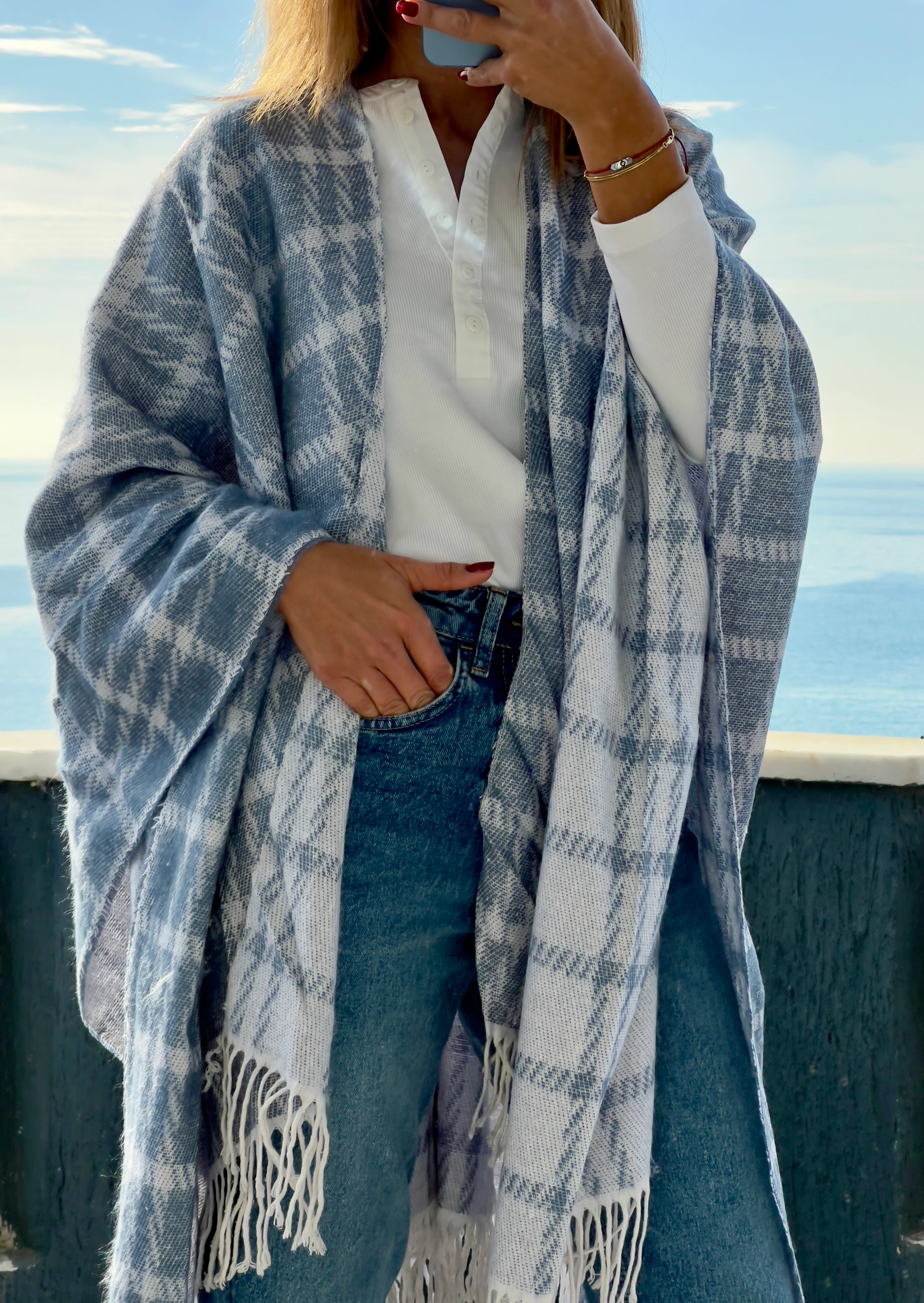 Desenli mavi çift taralı panço şal kadın giyim aksesuar