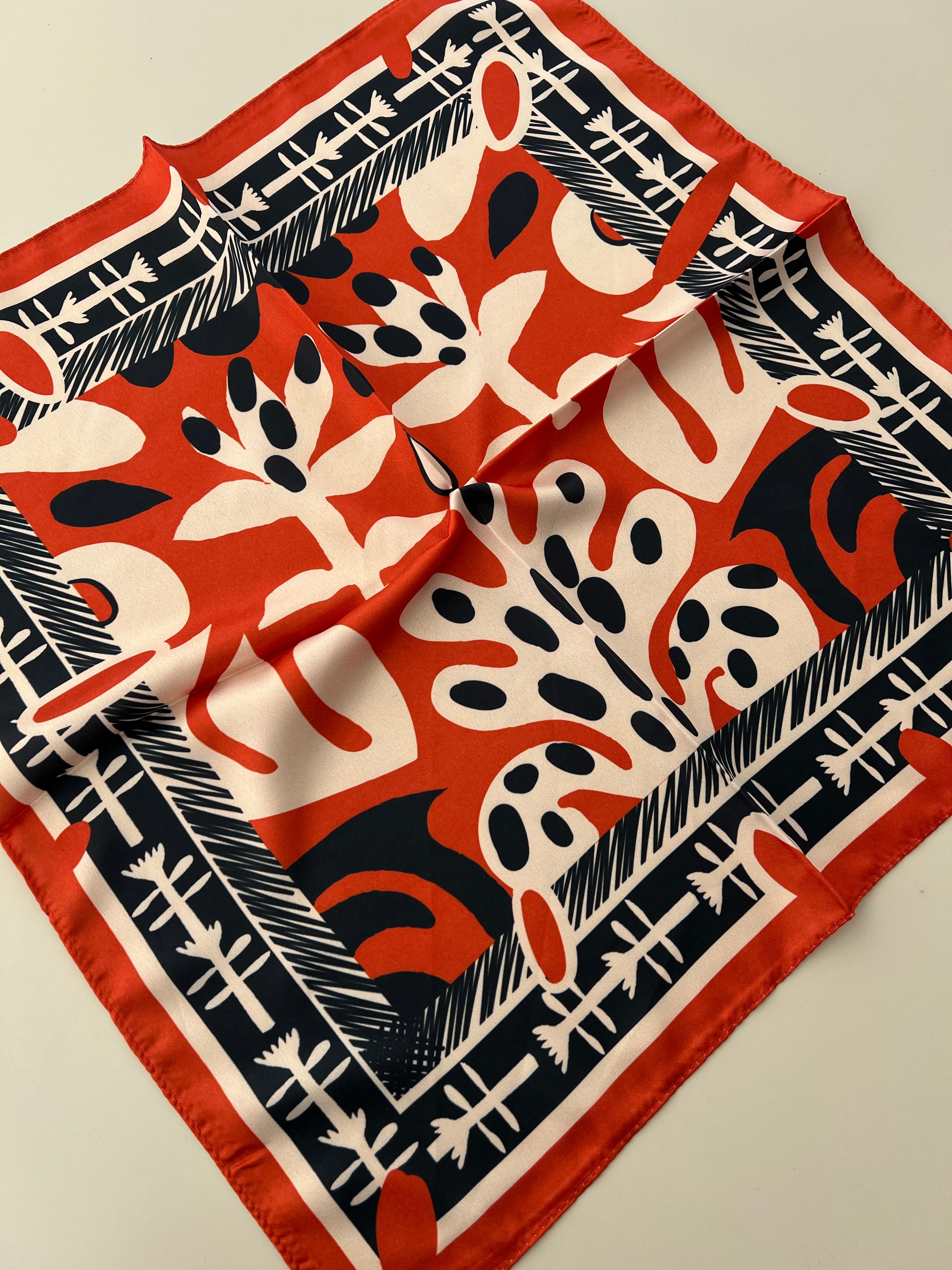 Taba Bej Desenli Fular Bandana 