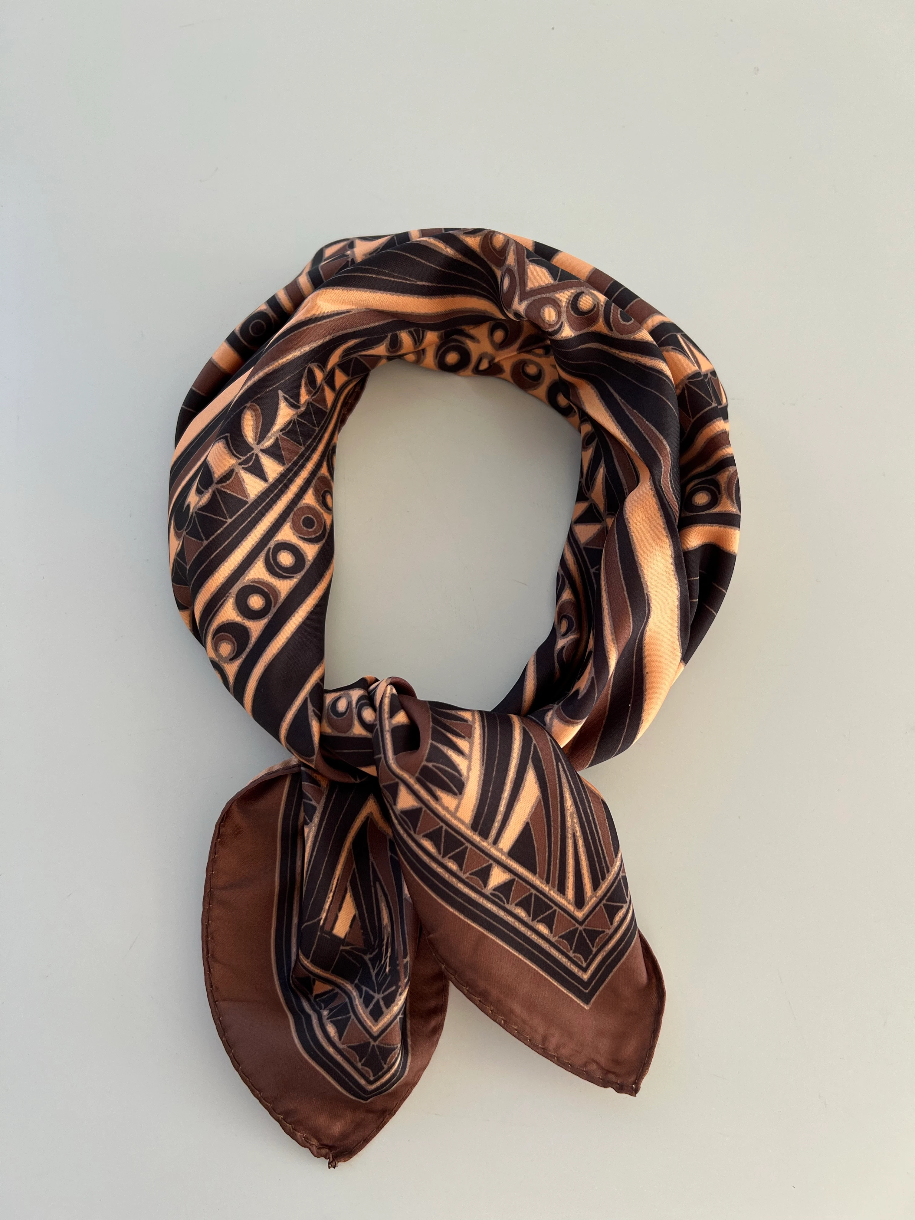 Desenli Koyu Kahve Bej Fular Bandana 50x50cm 