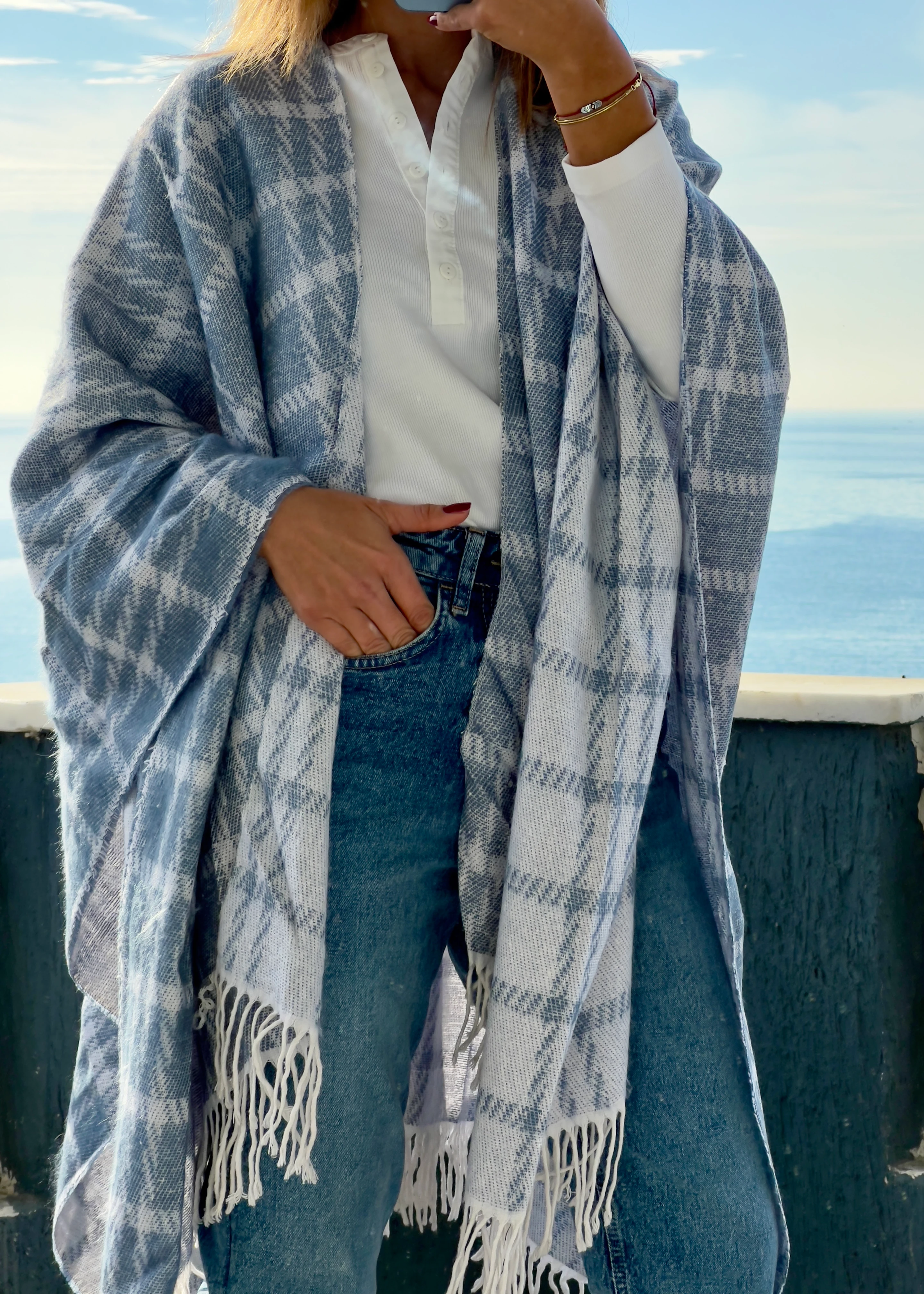 Desenli mavi çift taralı panço şal kadın giyim aksesuar