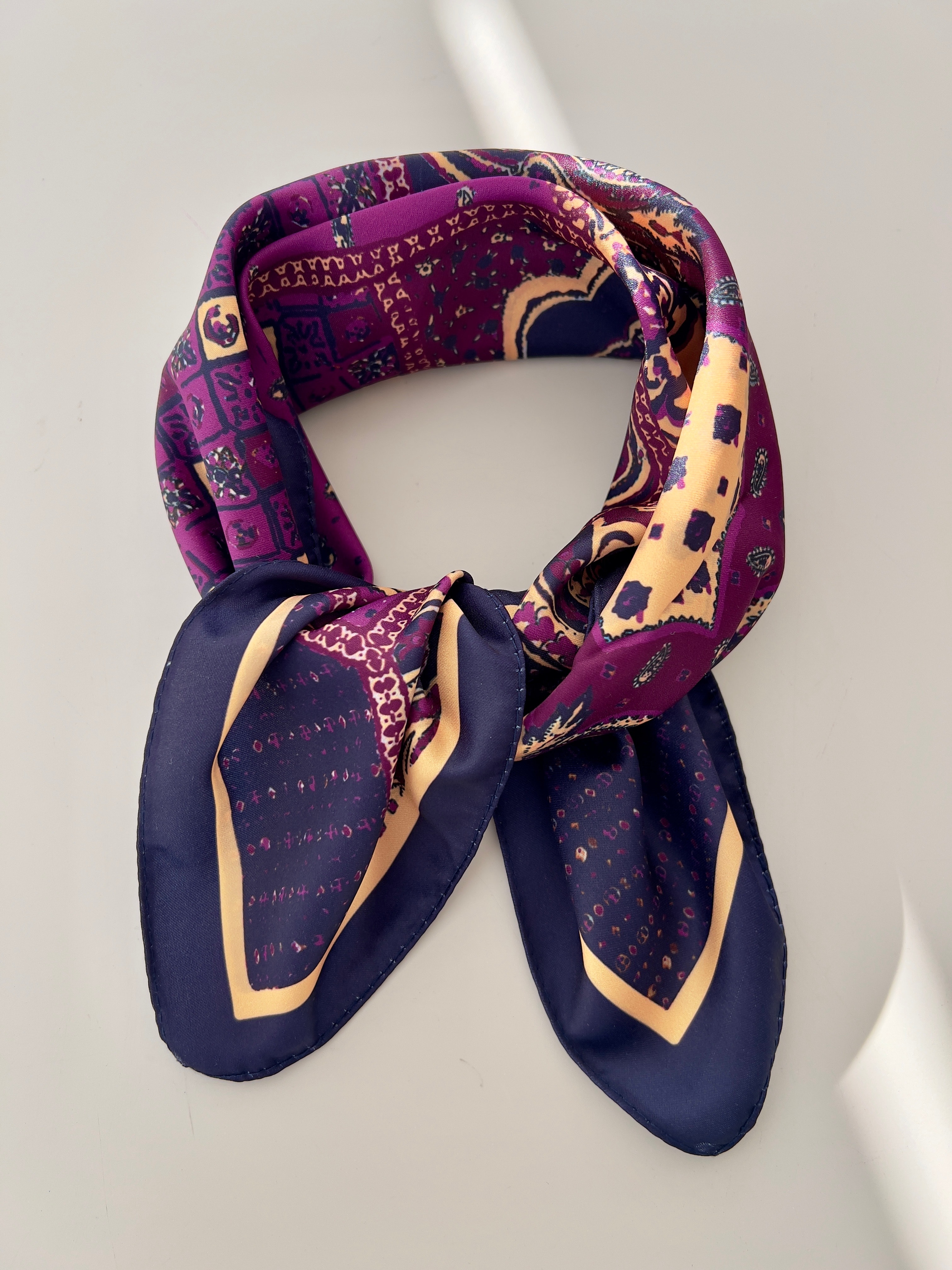 Lacivert Mor Desenli Fular Bandana Giyim Aksesuar