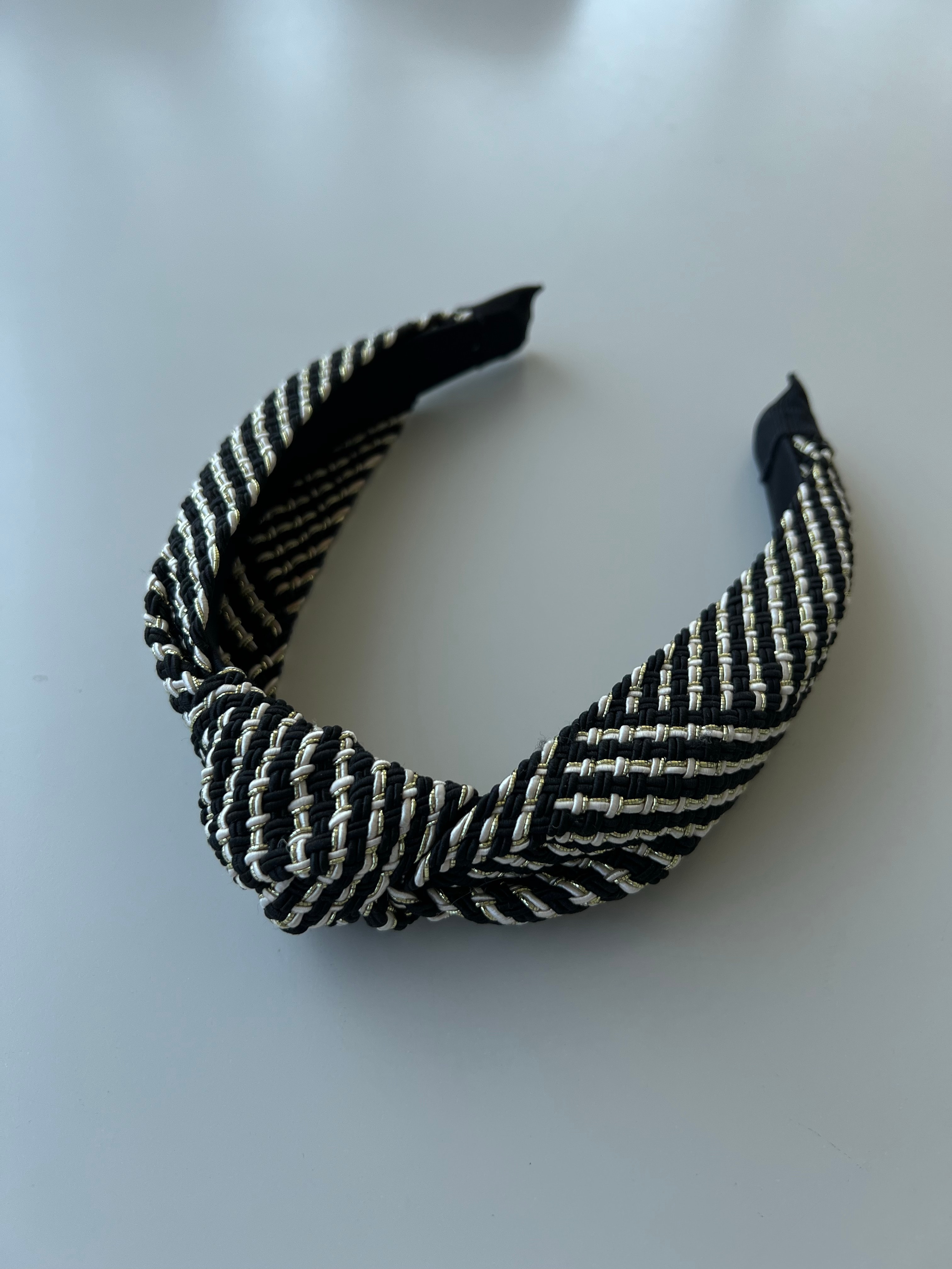 Lurex ip düğümlü taç