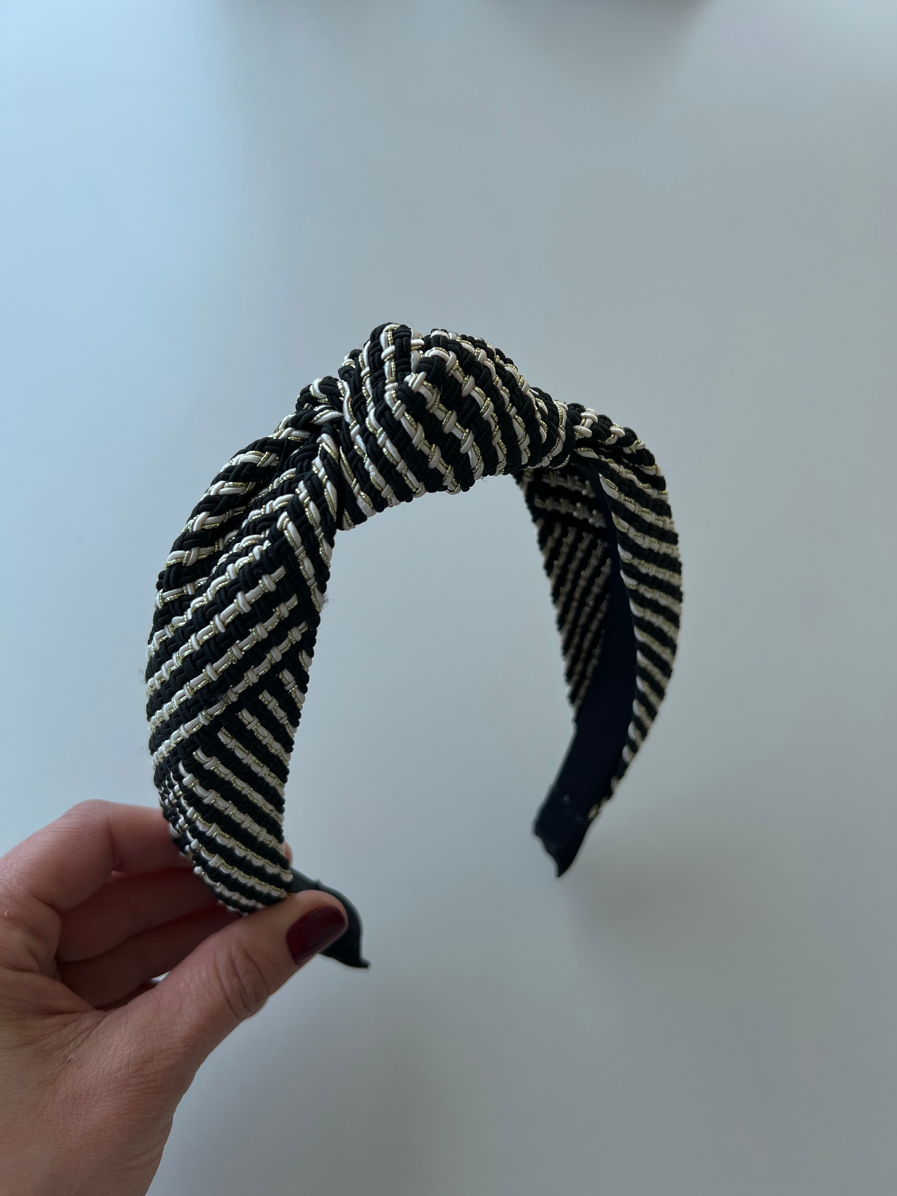Lurex ip düğümlü taç