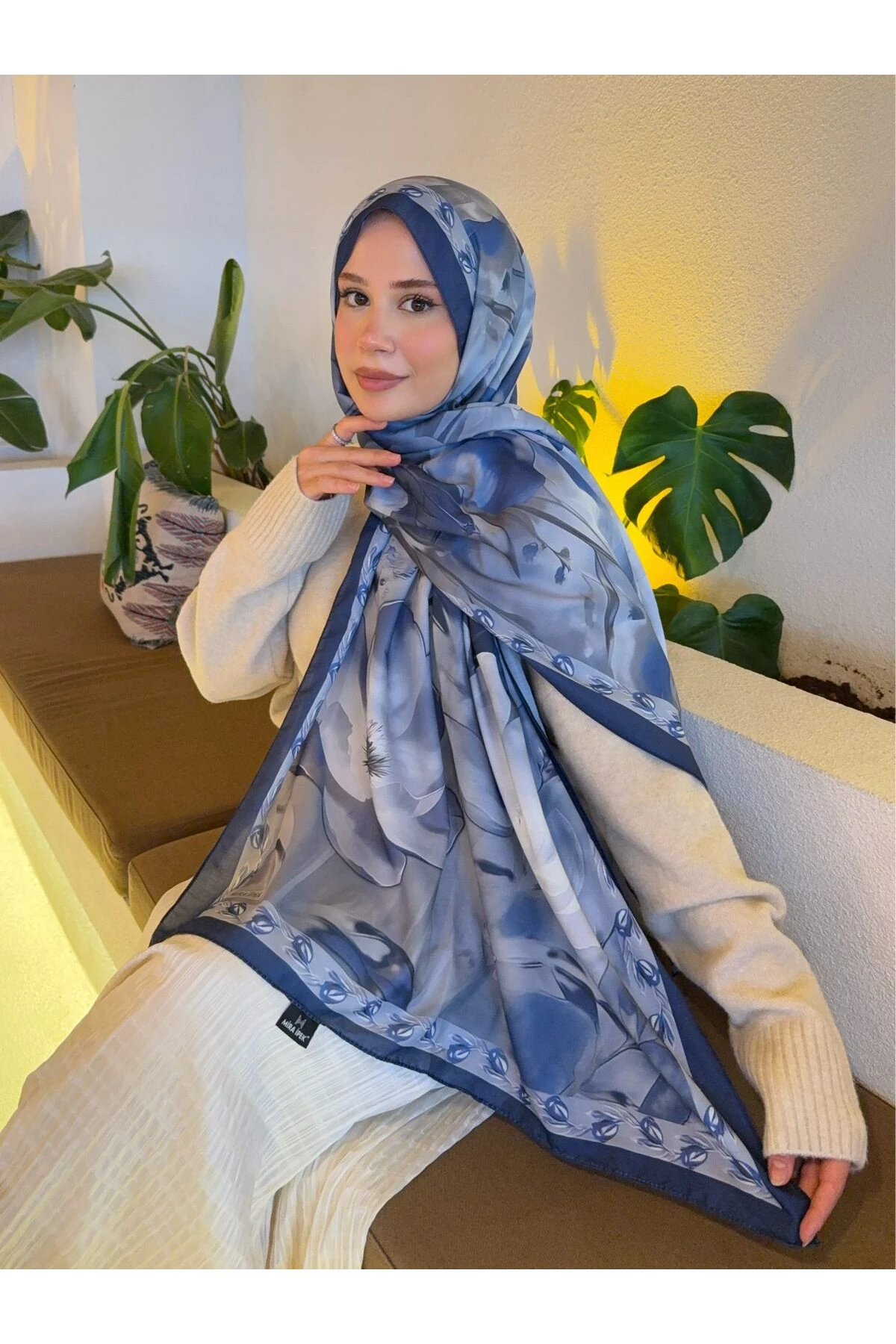 saks mavi-açık mavi