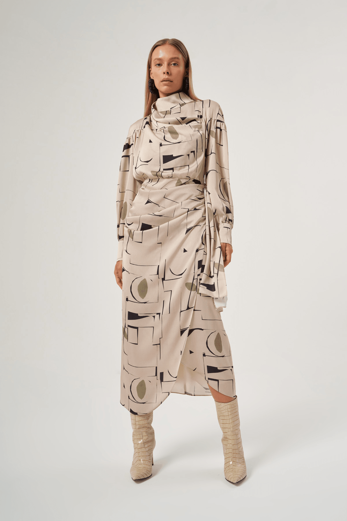 Dik Yakalı Desenli Elbise 2808