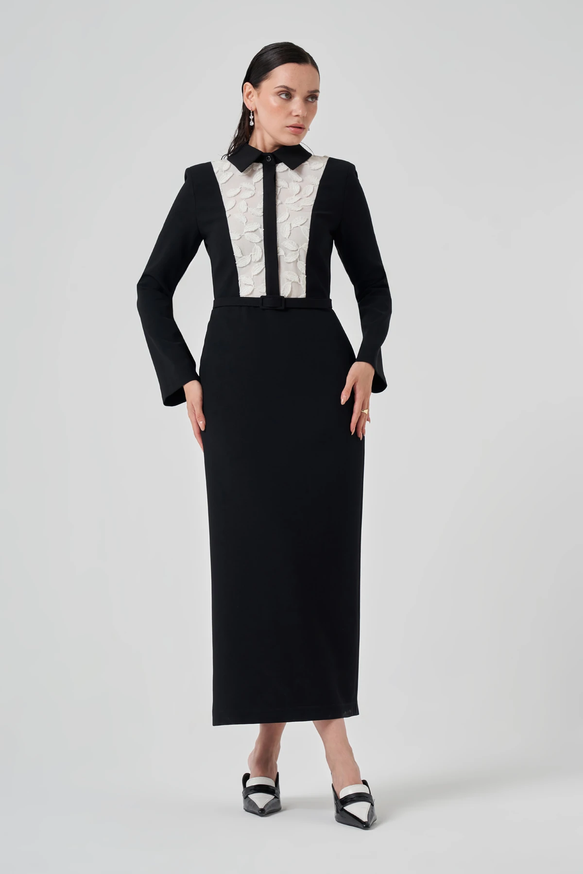 Brode İşlemeli Kemerli Elbise 2232