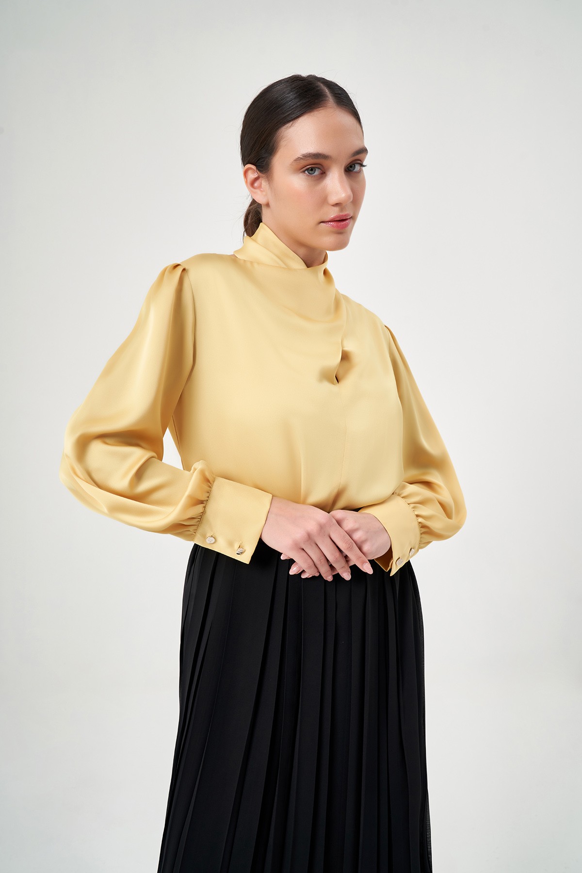 Yaka Detaylı Saten Bluz 3726 - SARI