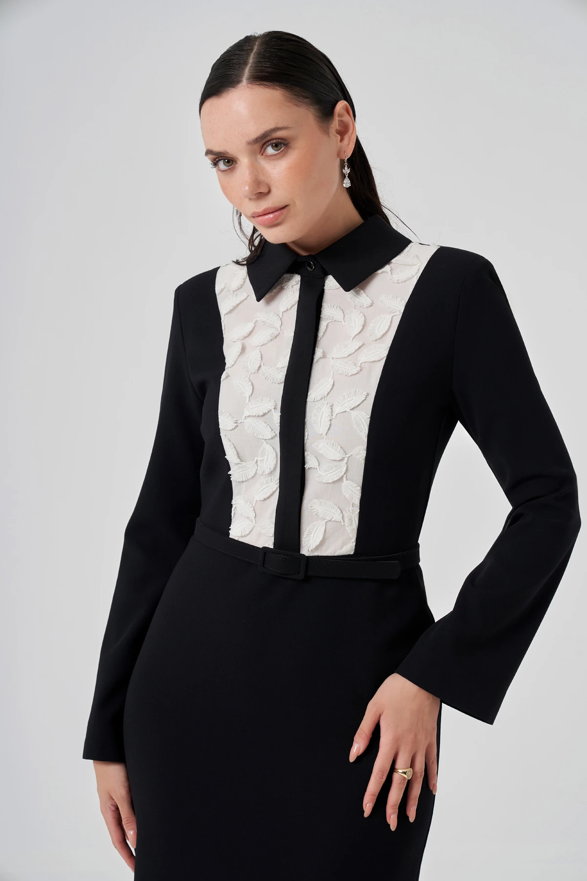 Brode İşlemeli Kemerli Elbise 2232