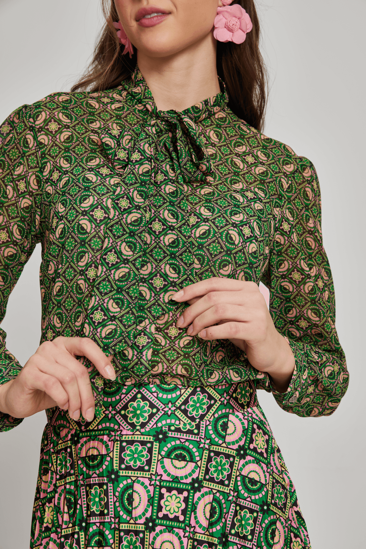 Retro Patterned Chiffon Blouse 3110