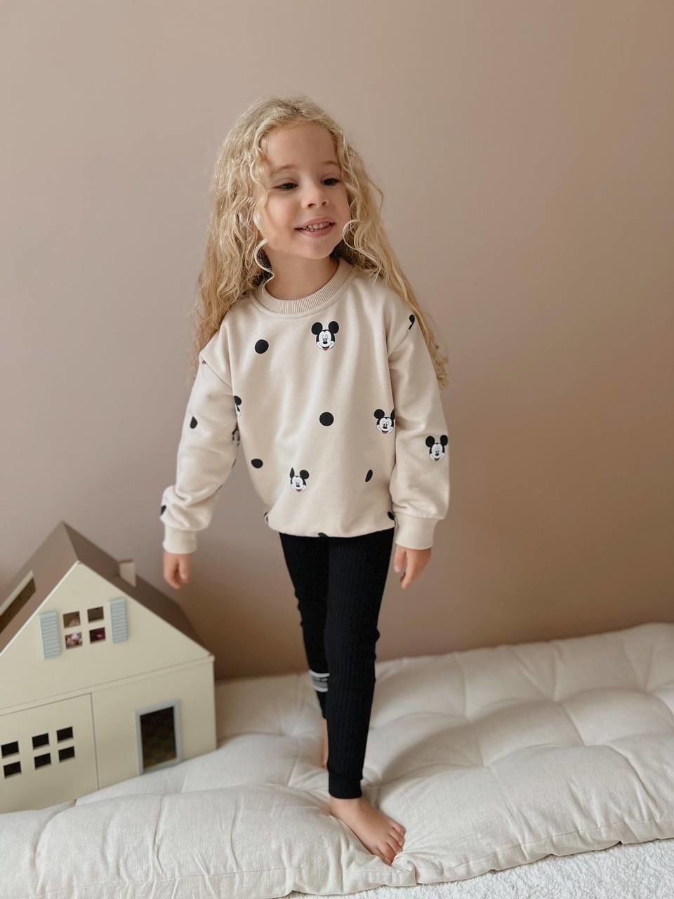 Mickey Mouse Baskılı Siyah Taytlı Takım