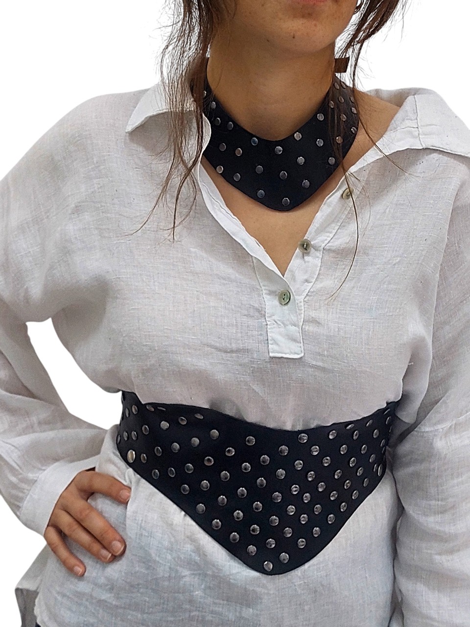 Siyah Deri Harness Kolye, Antrasit Zımbalı 