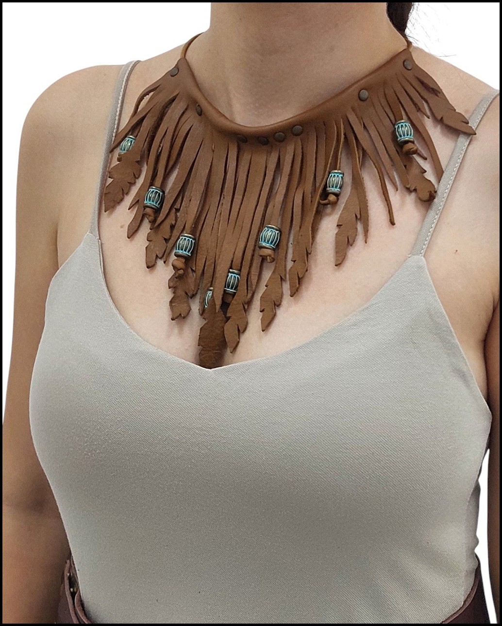 Püsküllü Taba Kolye 